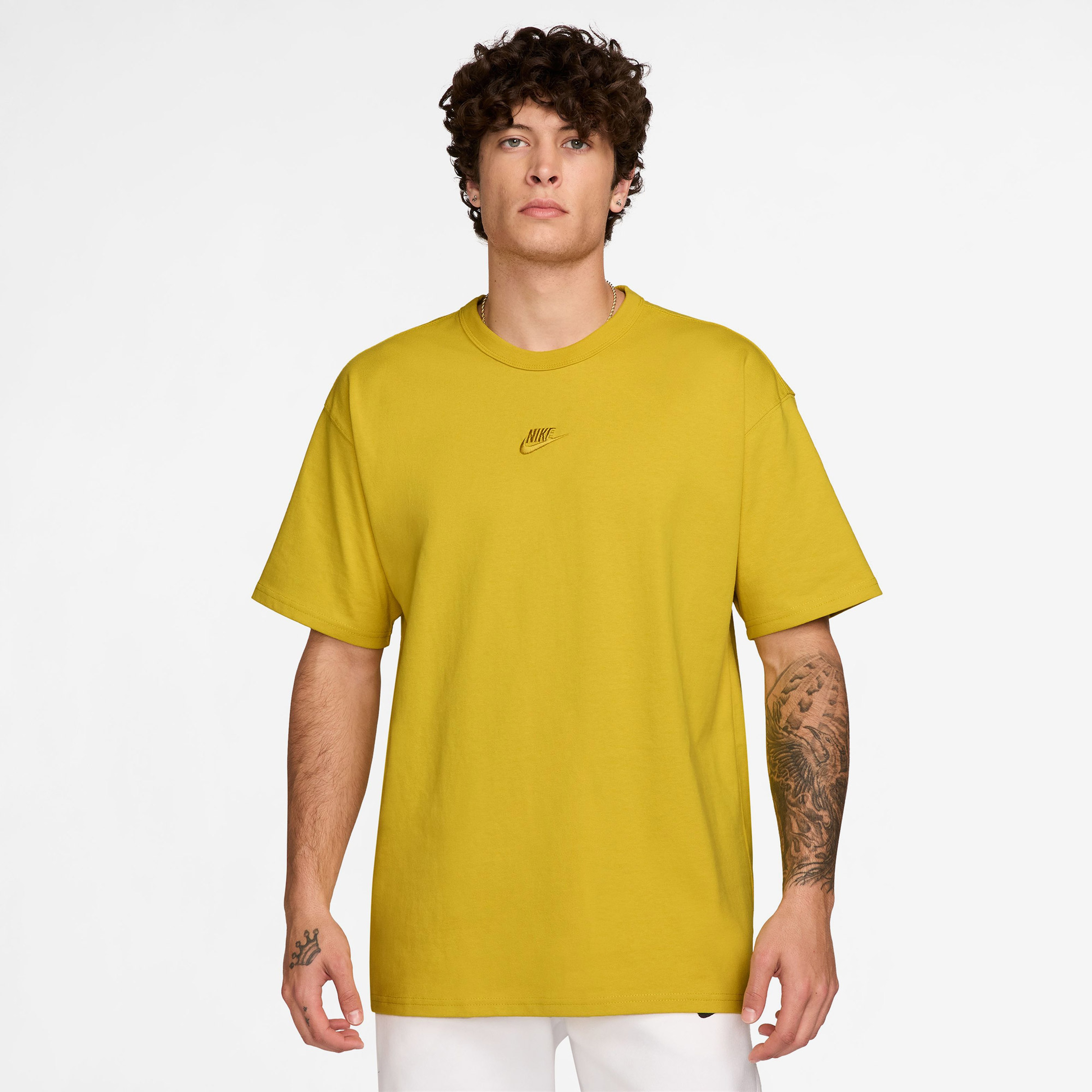 Nike Sportswear Premium Essentials Erkek Sarı T-Shirt