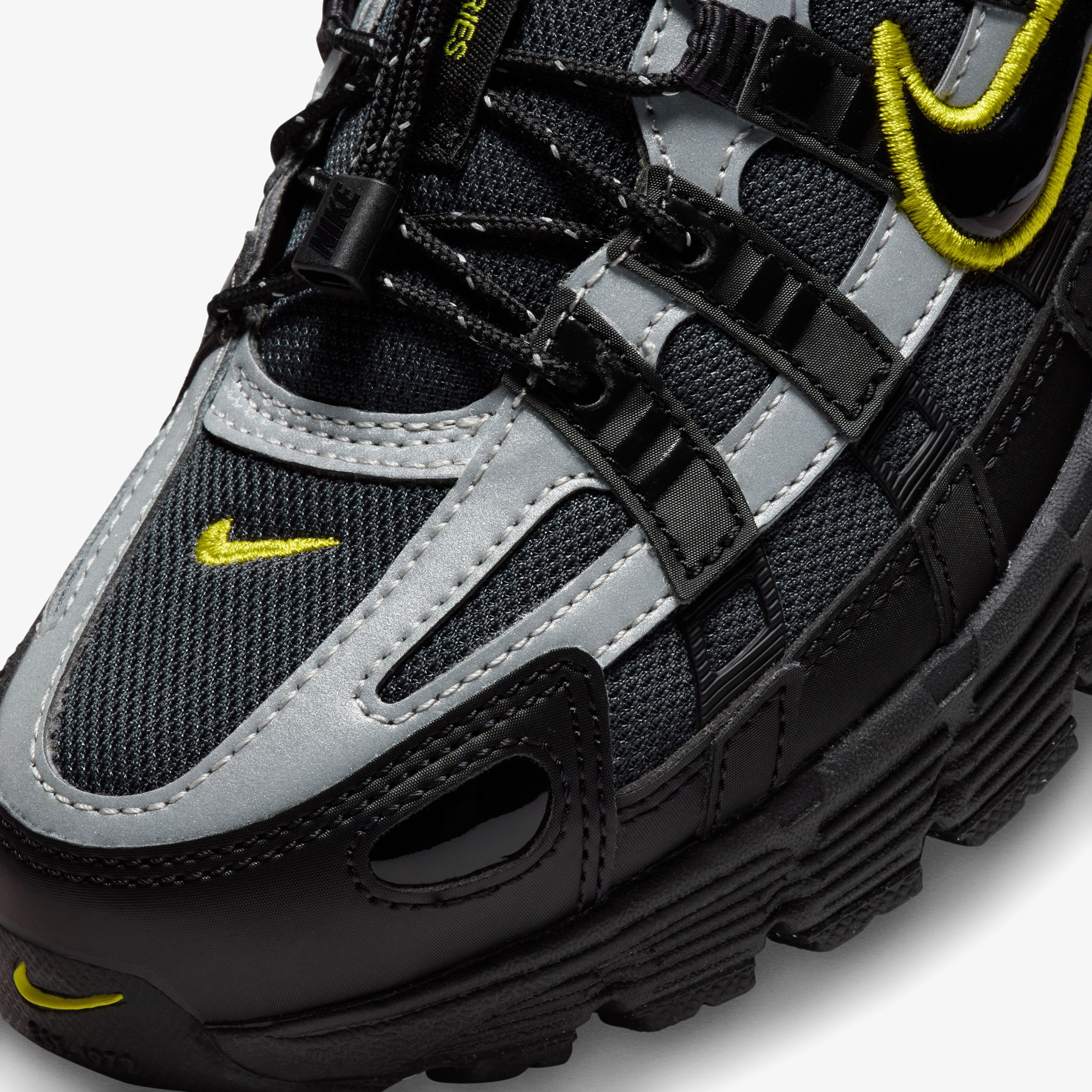 Nike  P-6000 Kadın Siyah Spor Ayakkabı