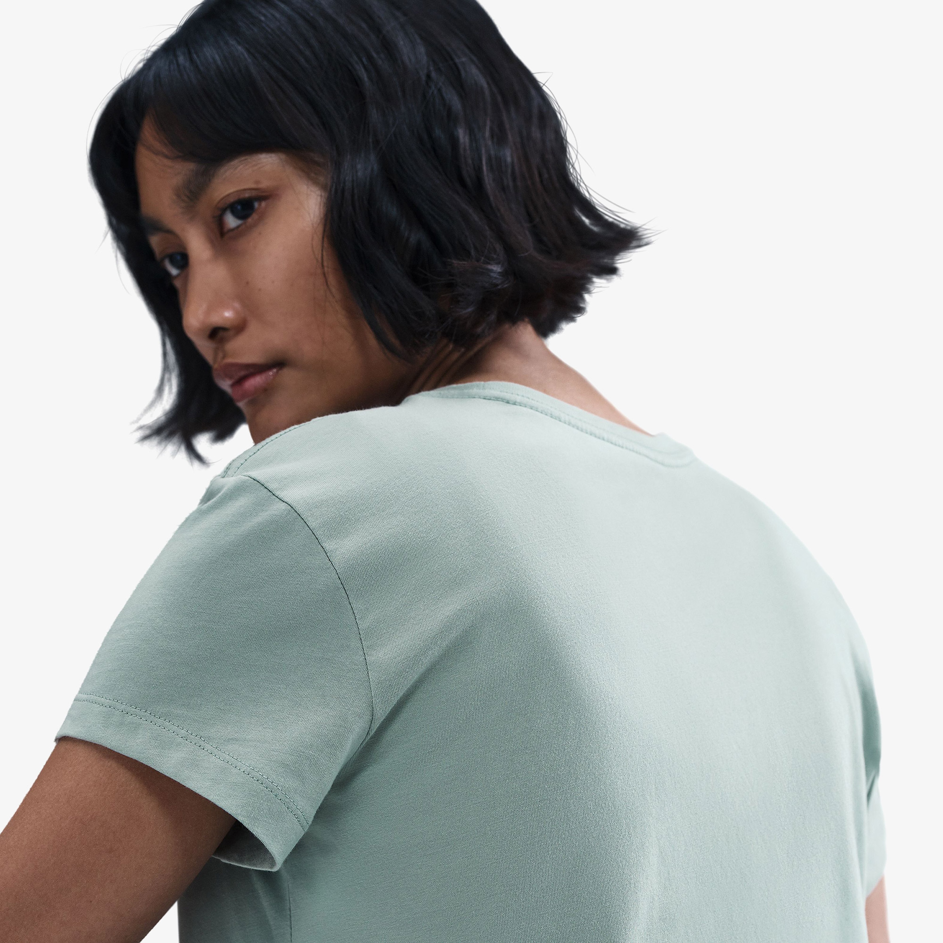 Nike Sportswear Club Kadın Yeşil T-Shirt