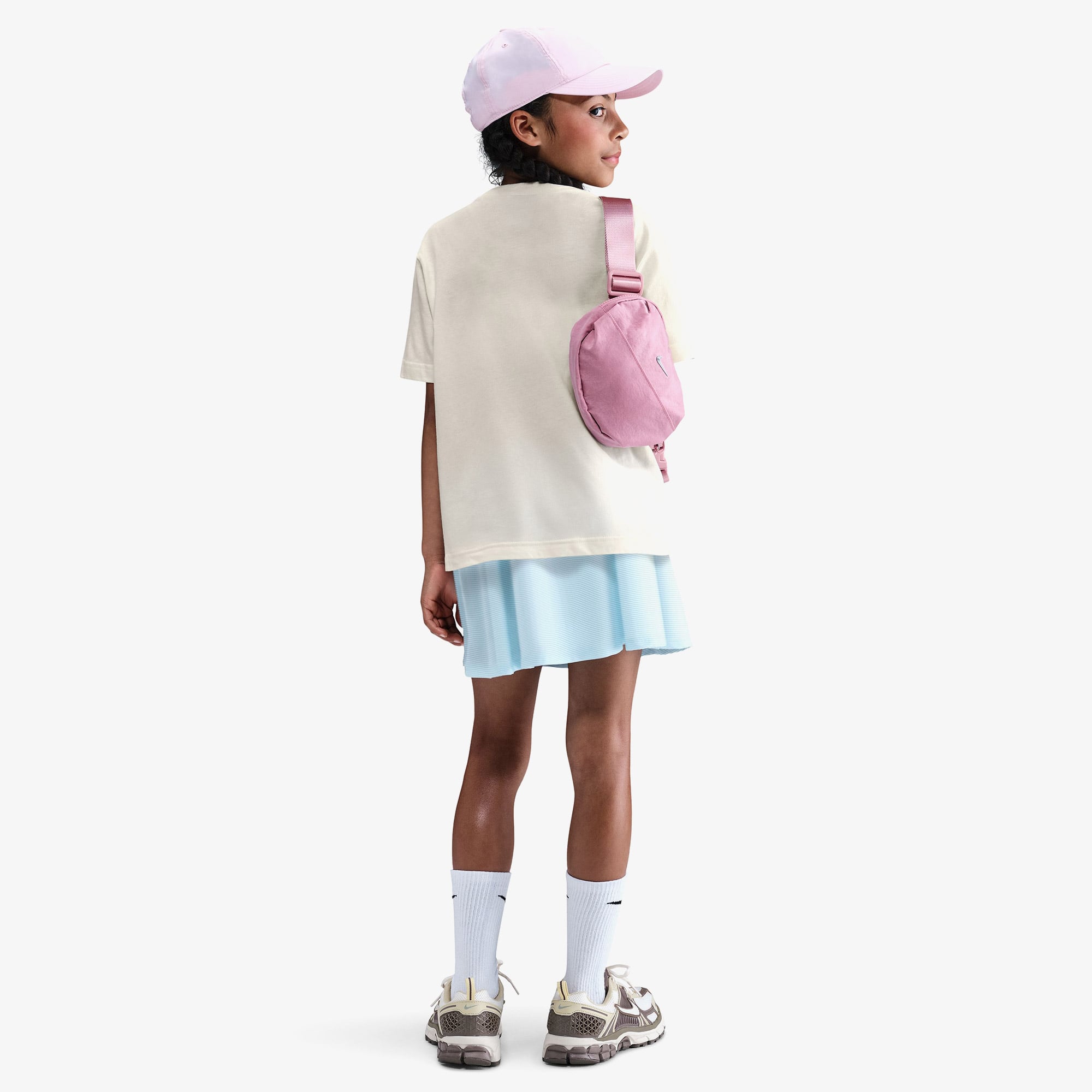 Nike Sportswear Trend Genç Çocuk Krem Rengi T-Shirt