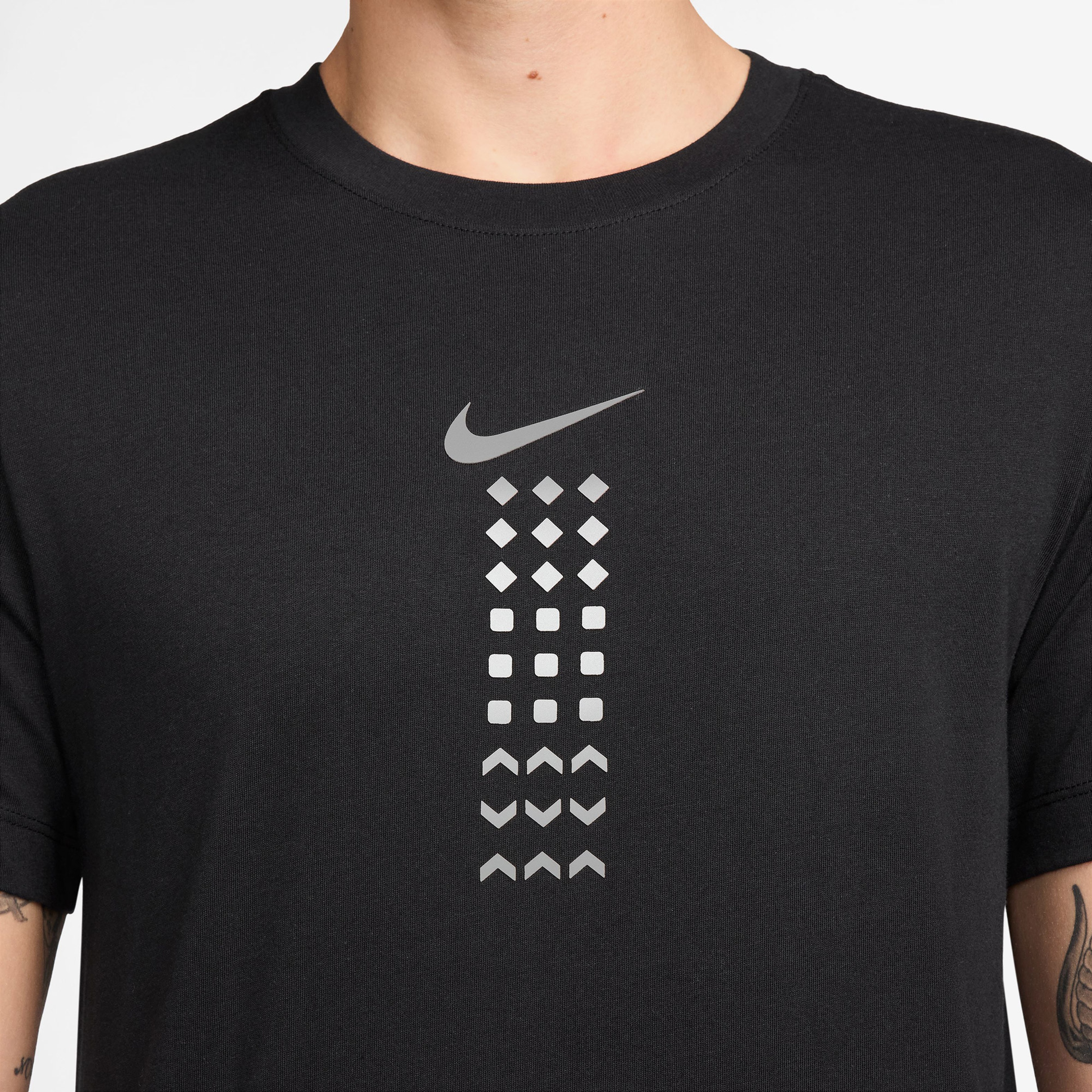 Nike Sportswear Ava Rover Erkek Siyah T-Shirt