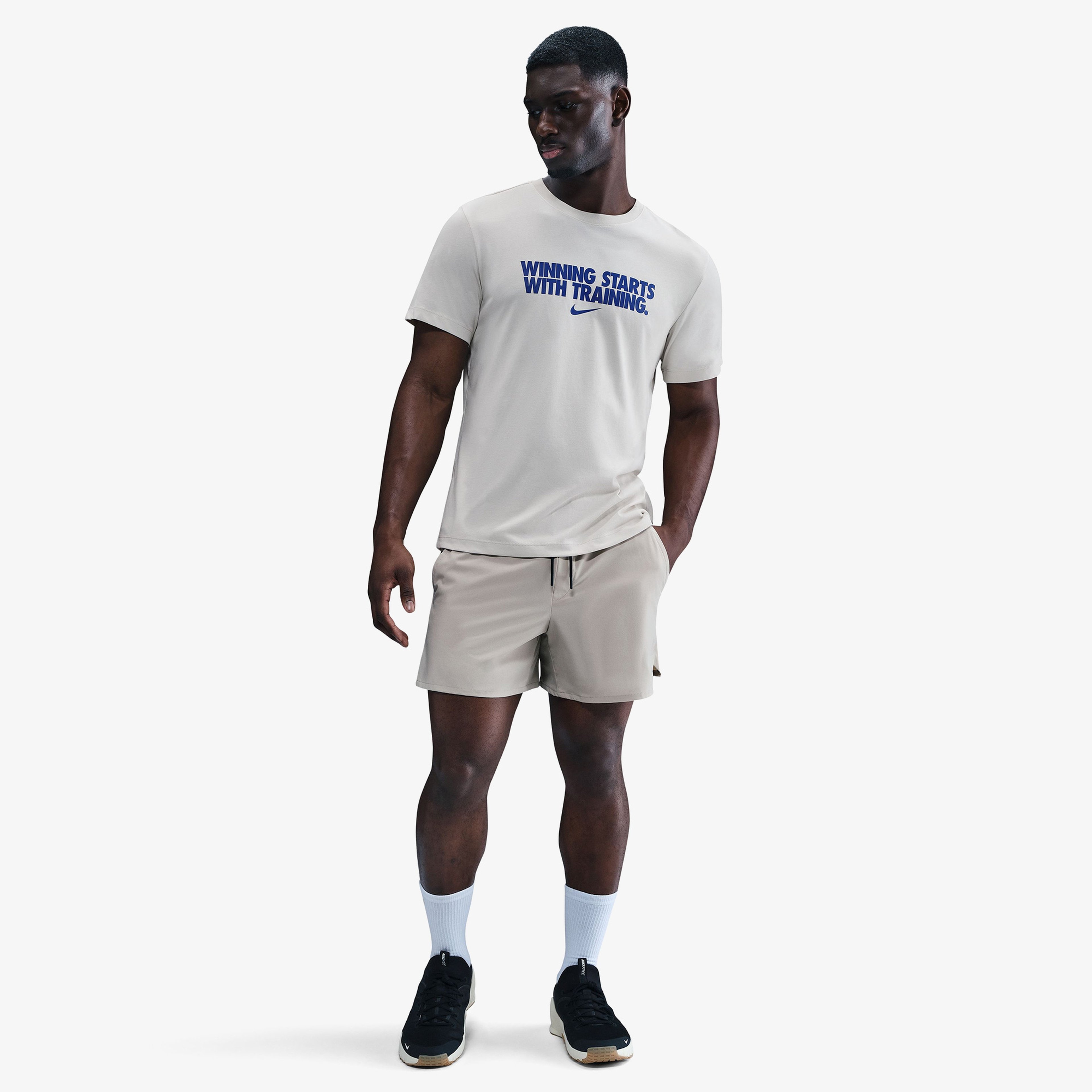 Nike Dri-Fit Winning Erkek Krem Rengi T-Shirt