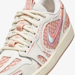 Jordan Sport Air Jordan 1 MM Low V3 Kadın Krem Spor Ayakkabı