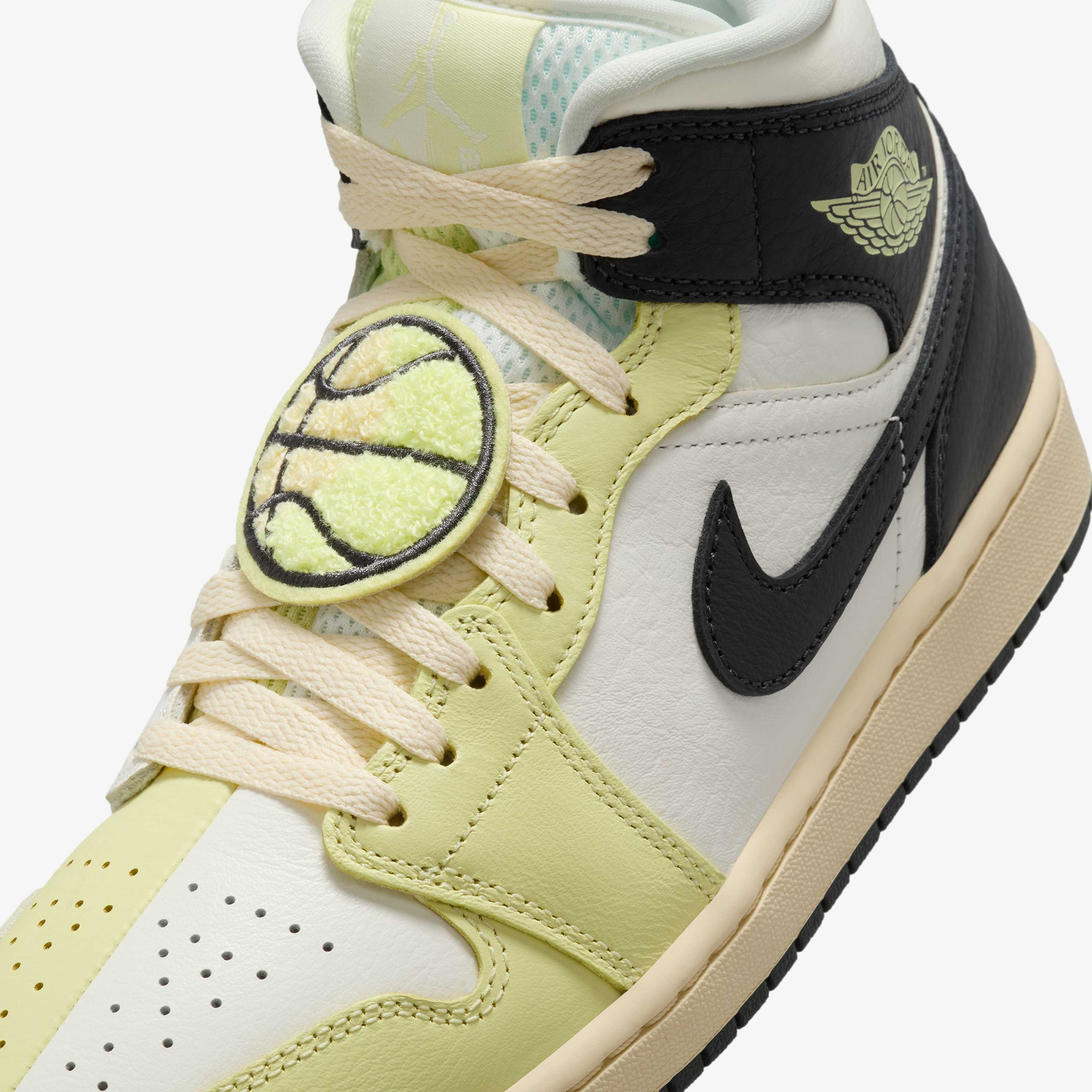Jordan Sport Air Jordan 1 Mid SE Kadın Krem Spor Ayakkabı
