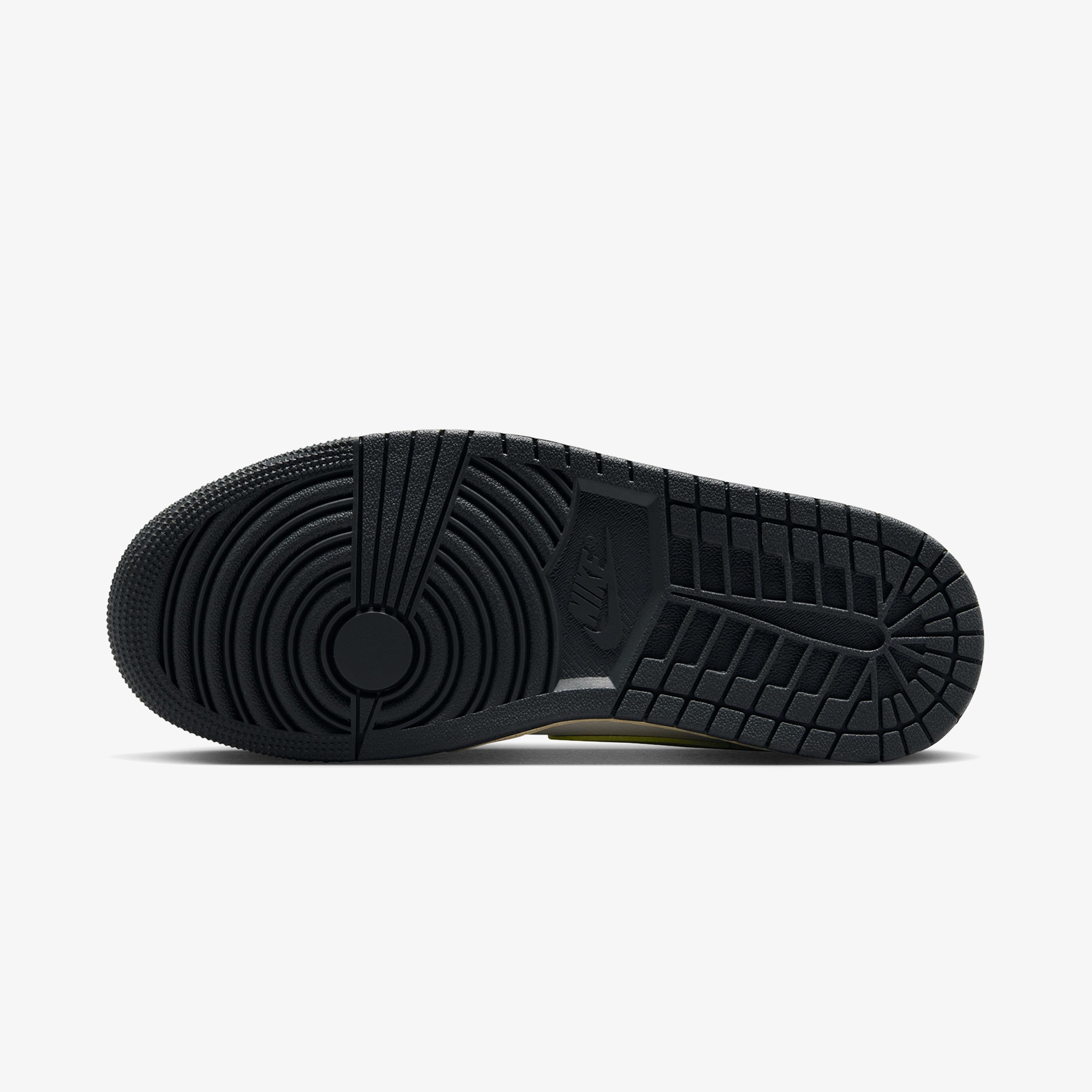 Jordan Sport Air Jordan 1 Low SE Kadın Siyah Spor Ayakkabı