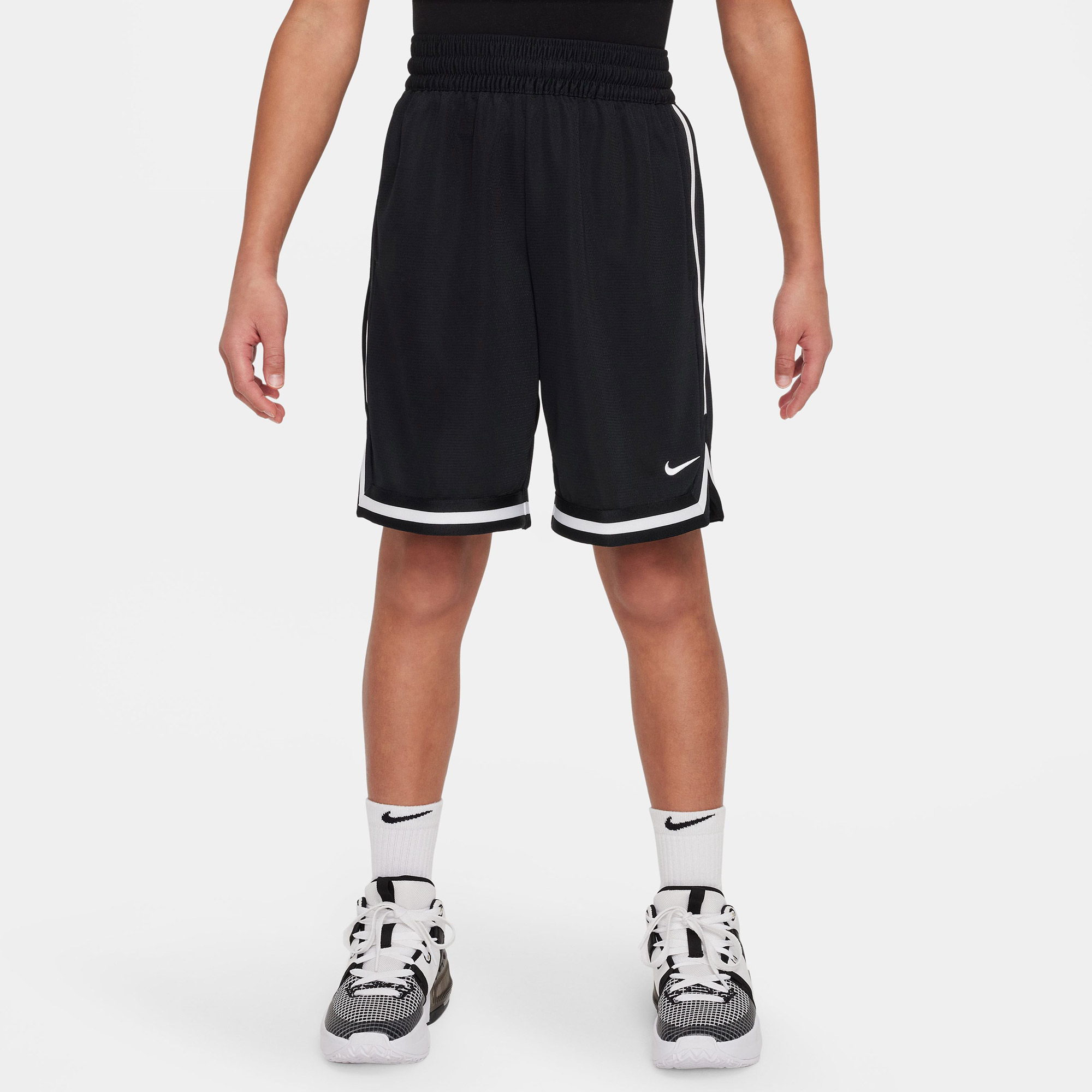 Nike B Nk Df Dna 24 Short Çocuk Beyaz SORT