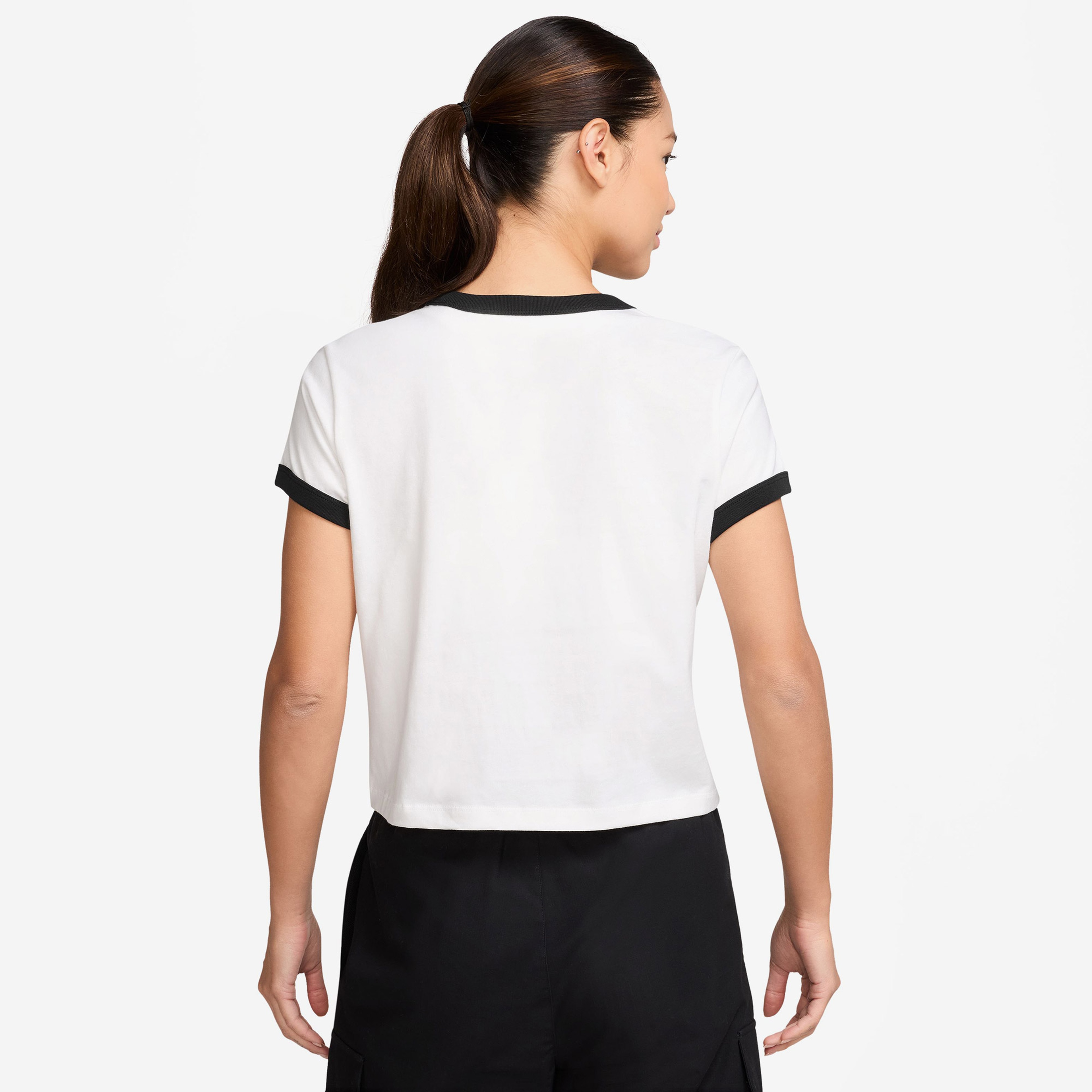 Nike Sportswear Kadın Beyaz T-Shirt