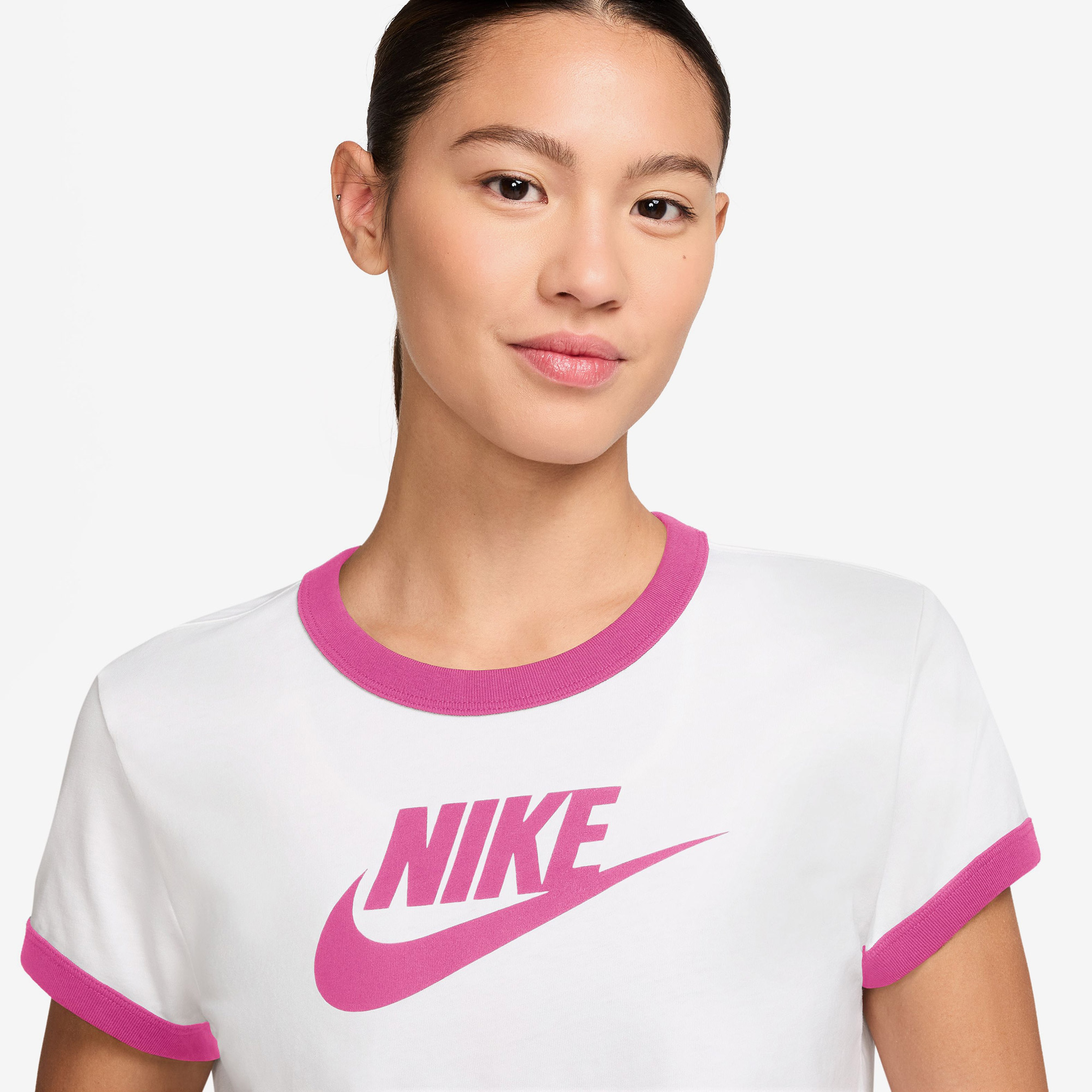 Nike Sportswear Kadın Beyaz T-Shirt