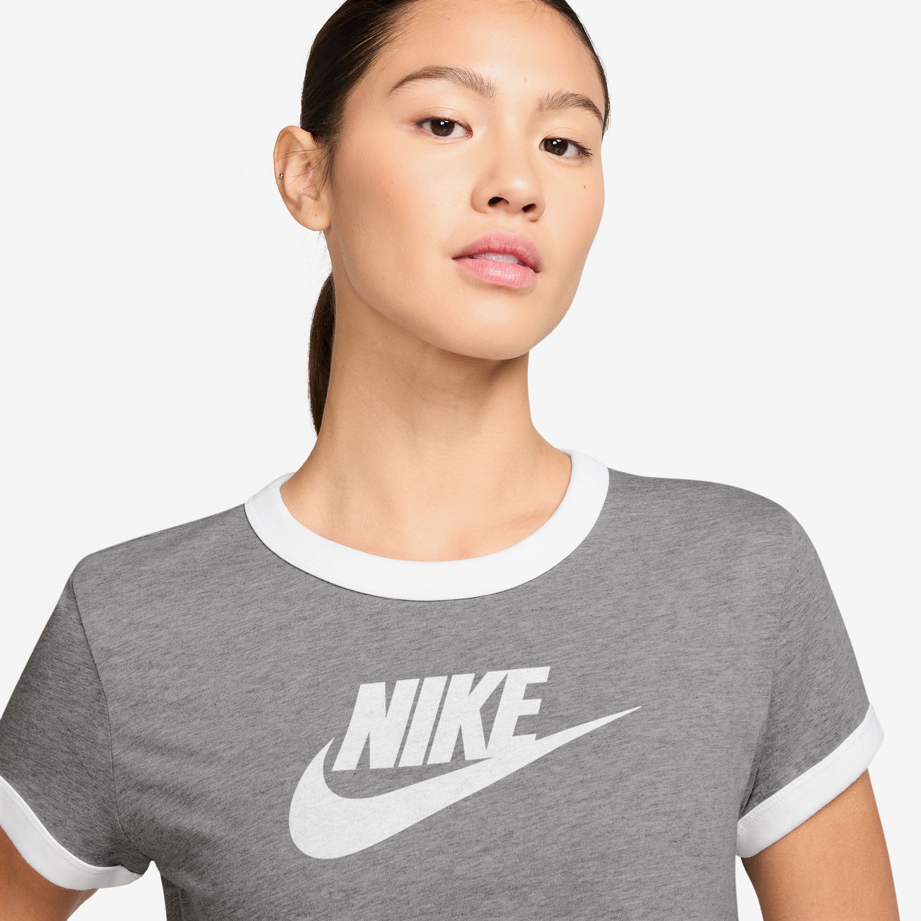Nike Sportswear Kadın Gri T-Shirt