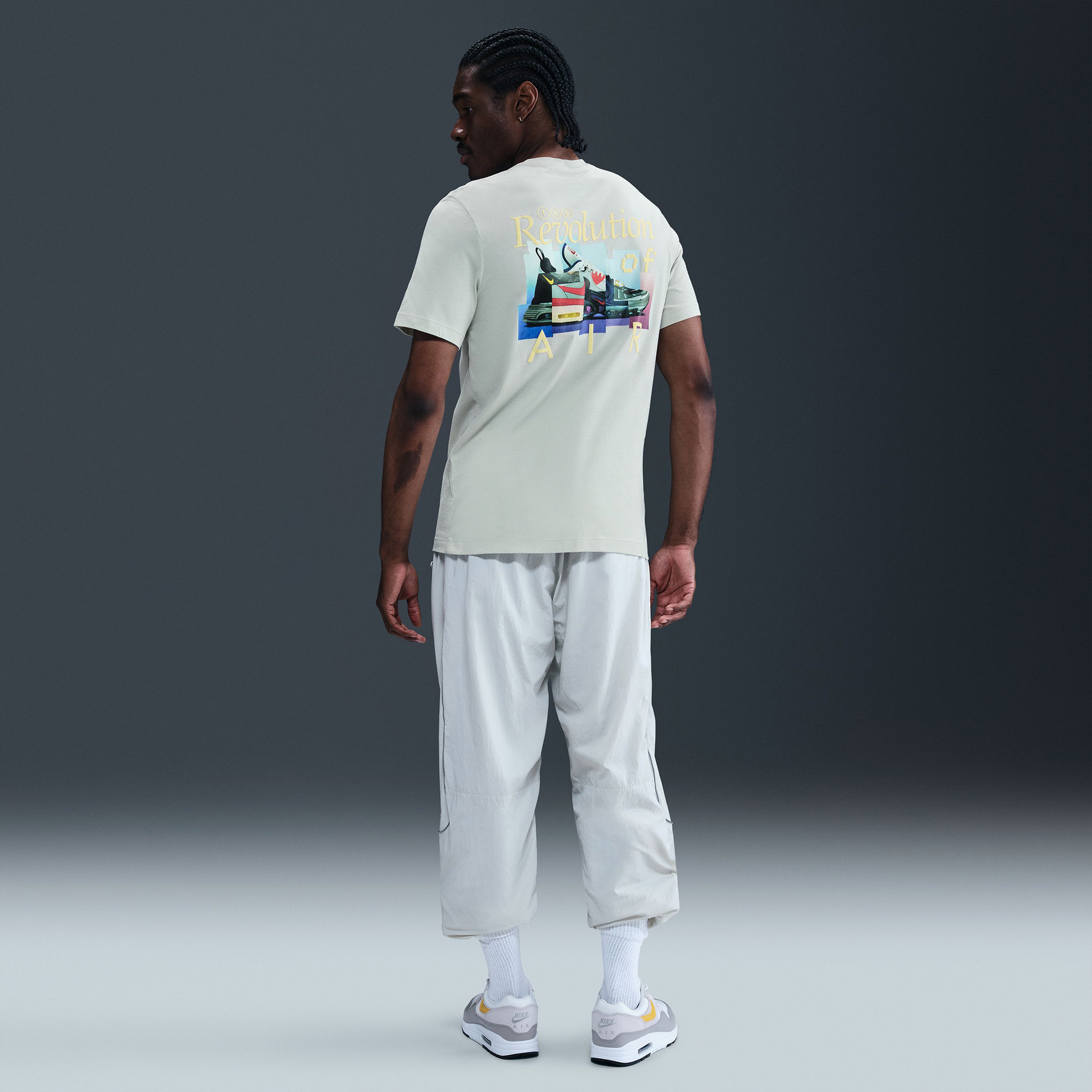 Nike Sportswear Erkek Gri T-Shirt