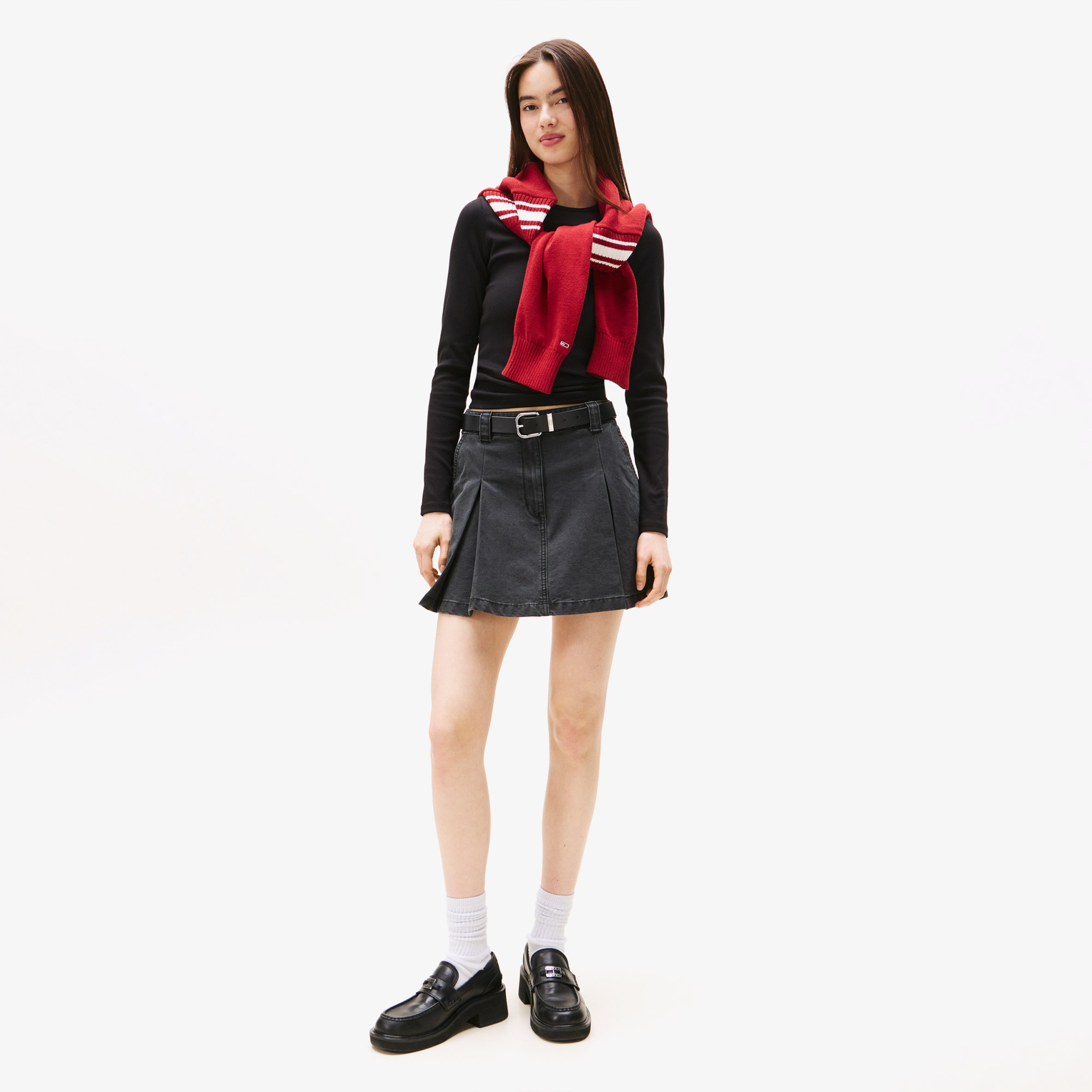 Tommy Jeans Slim Essential Kadın Siyah Uzun Kollu T-shirt