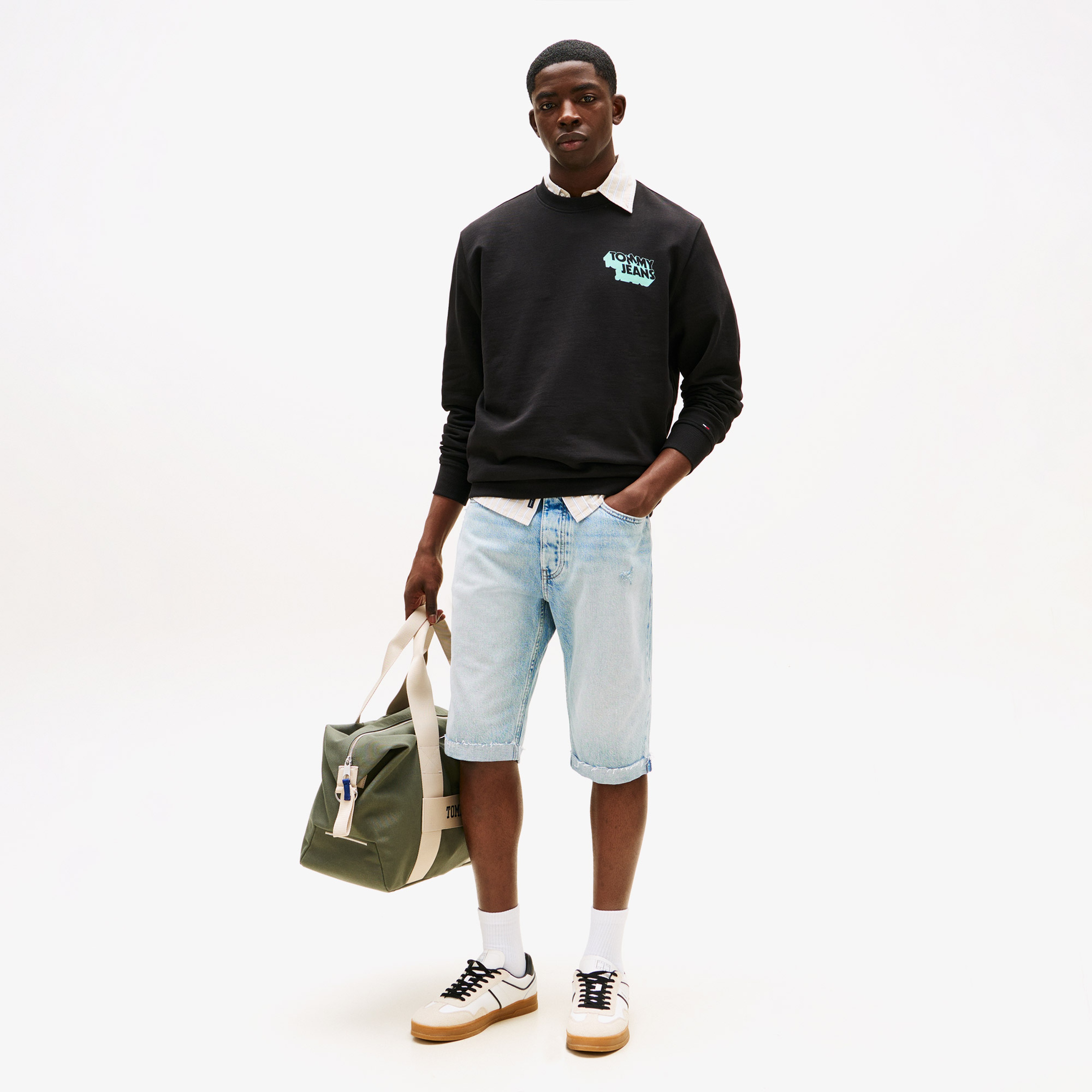 Tommy Jeans Regular Stack Erkek Siyah Sweatshirt