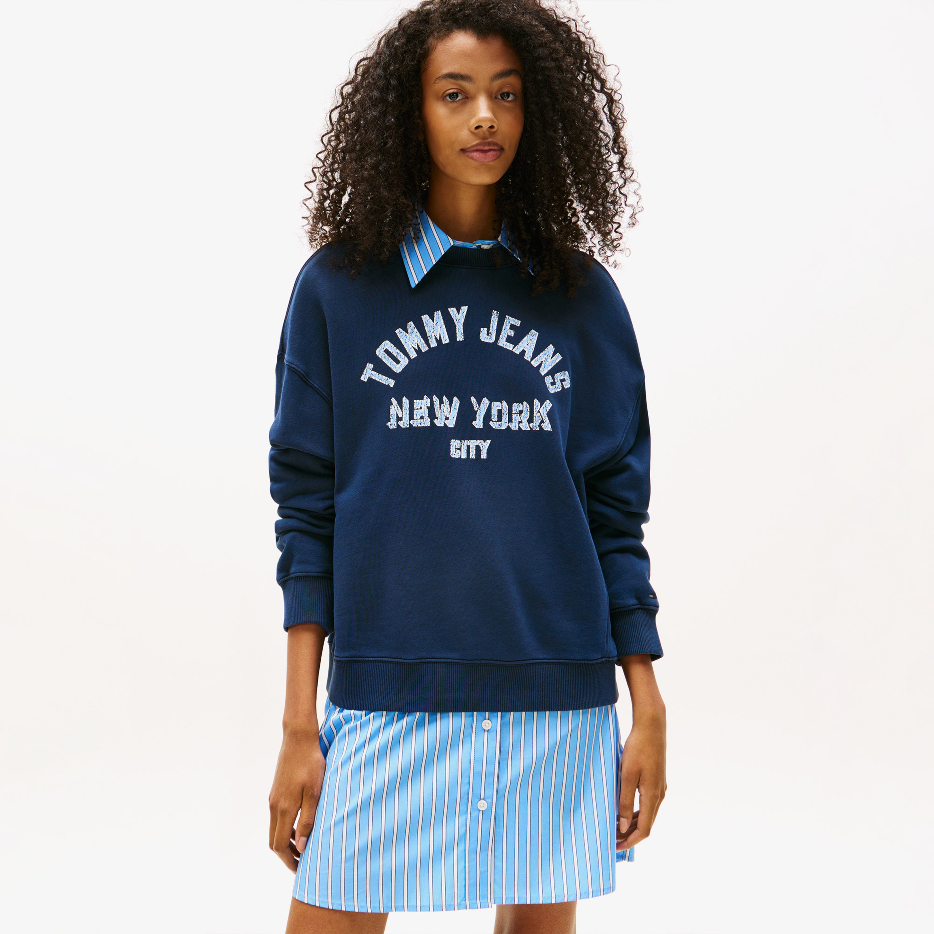 Tommy Jeans Varsity Overdye Kadın Mavi Sweatshirt
