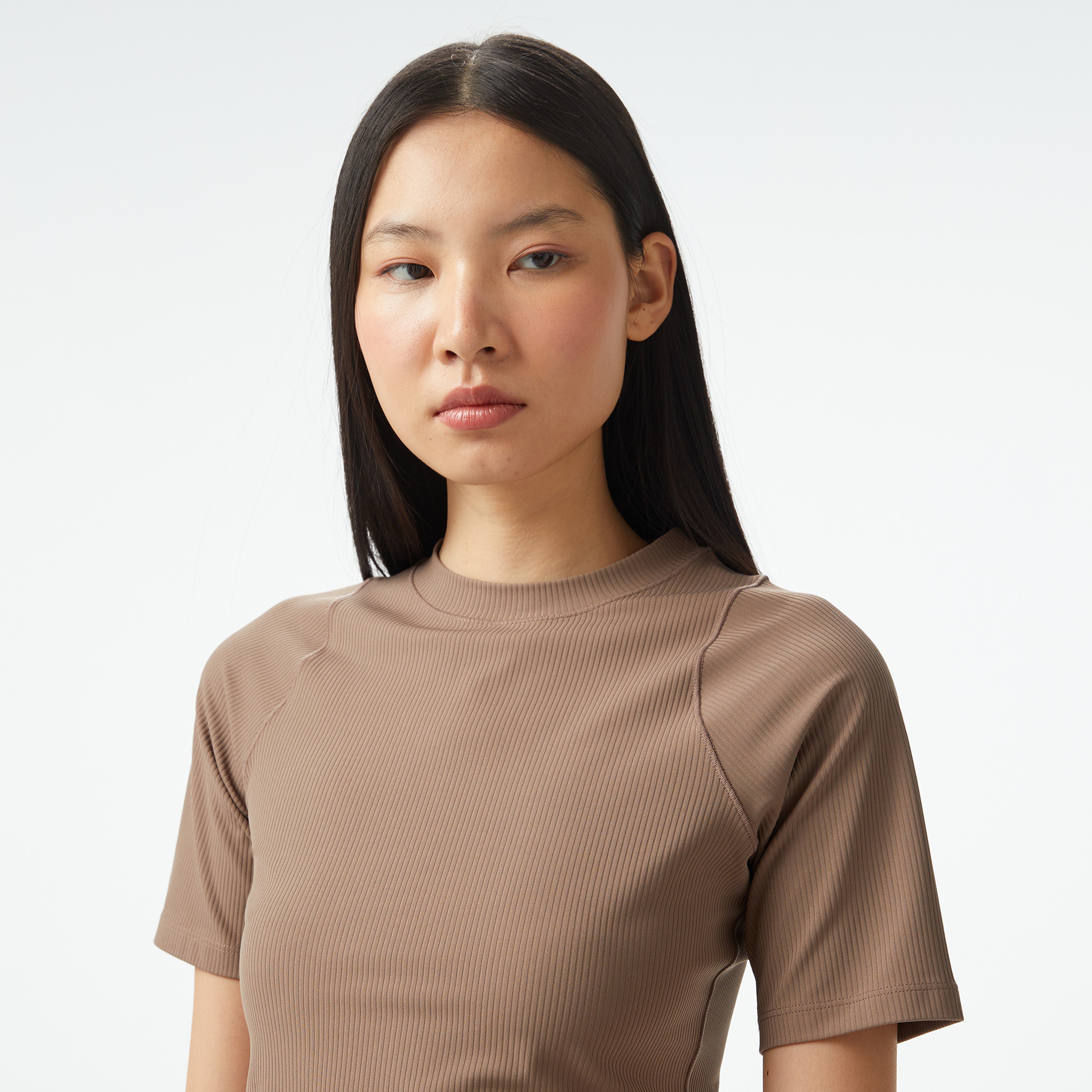 Nike Dri-Fit Zenvy Kadın Kahverengi T-Shirt