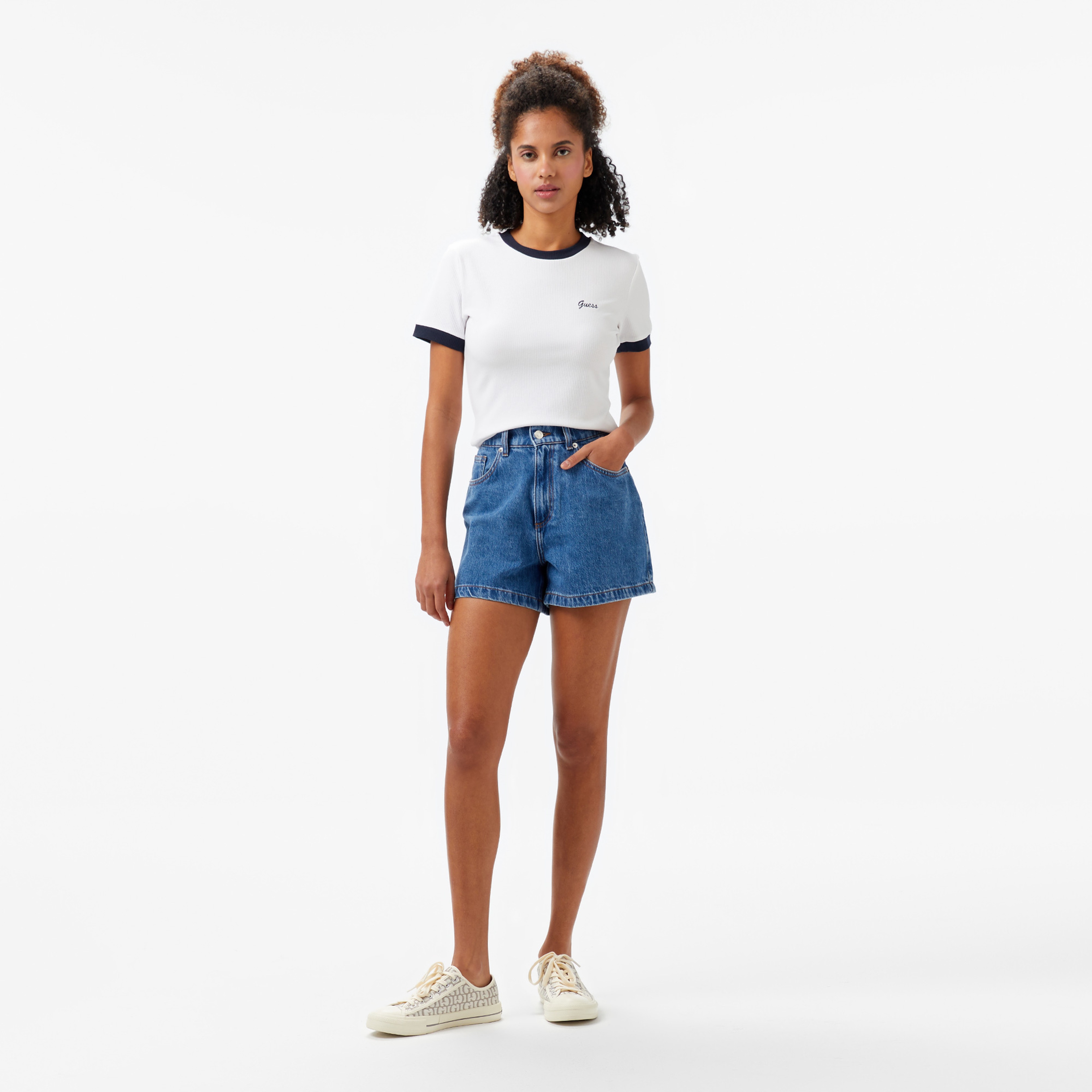 Guess Marigold Kadın Beyaz T-Shirt