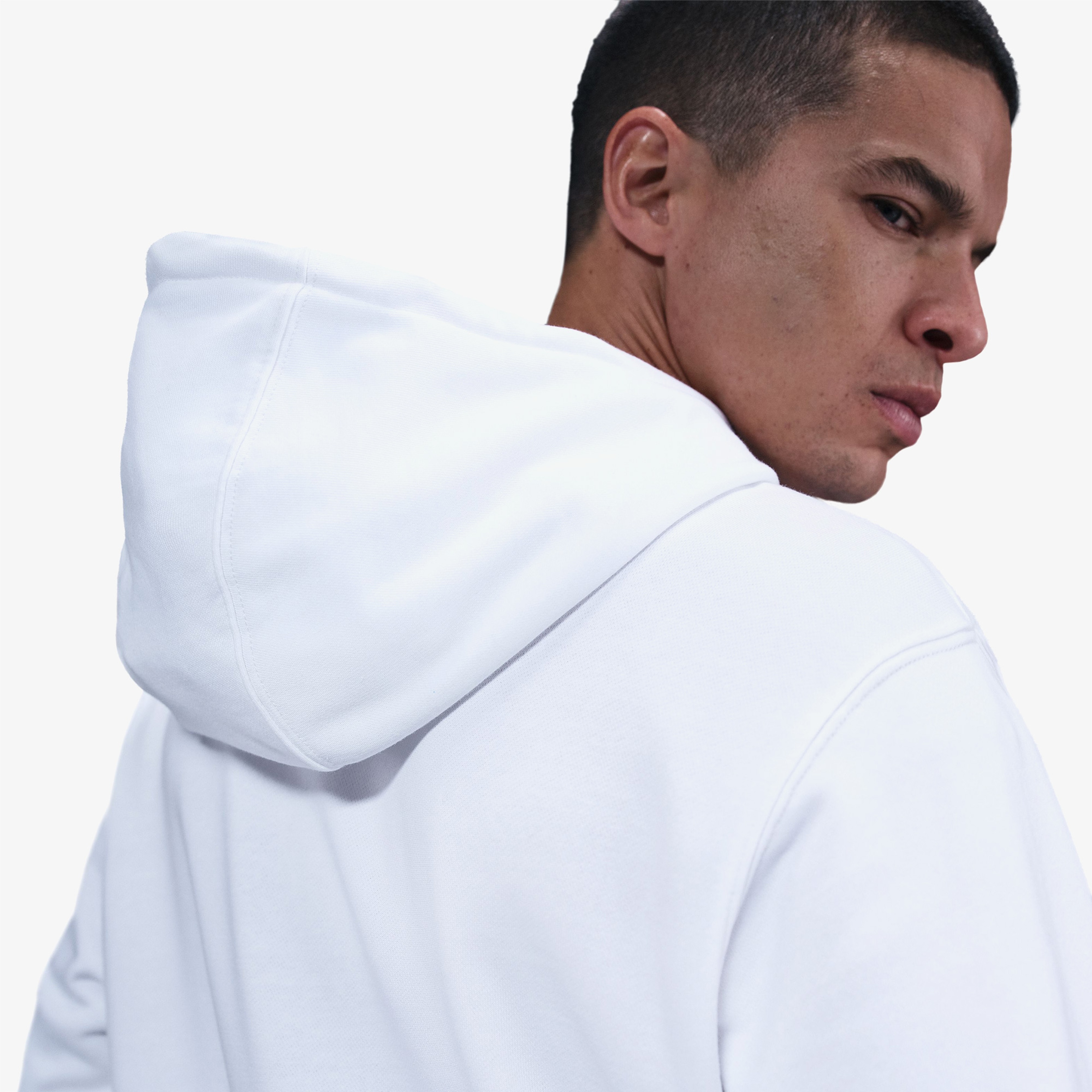 Nike Club Fit Erkek Beyaz Sweatshirt