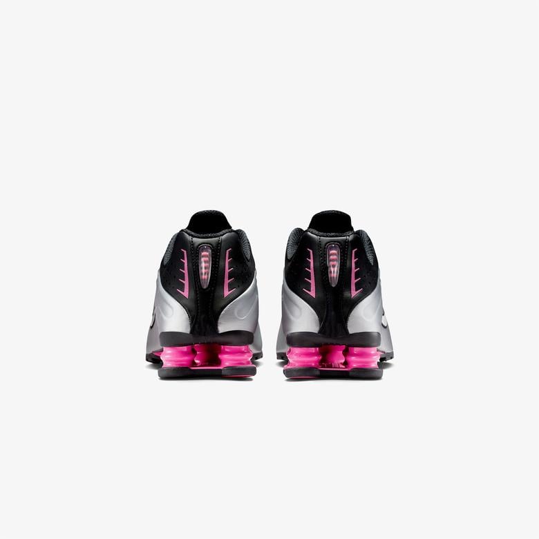 Nike Shox R4 Kadın Siyah Spor Ayakkabı