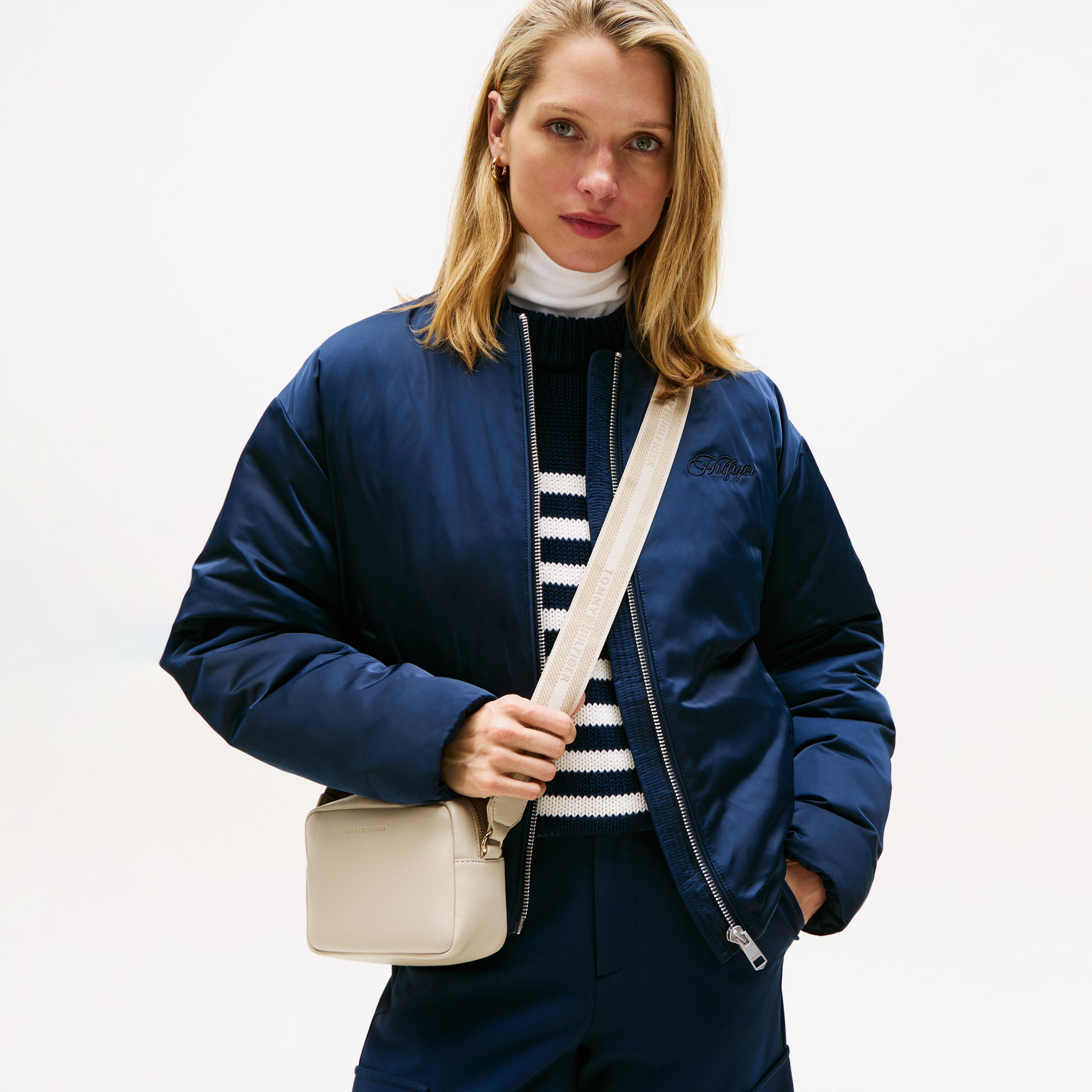 Tommy Hilfiger Logotape Kadın Bej Çapraz Çanta