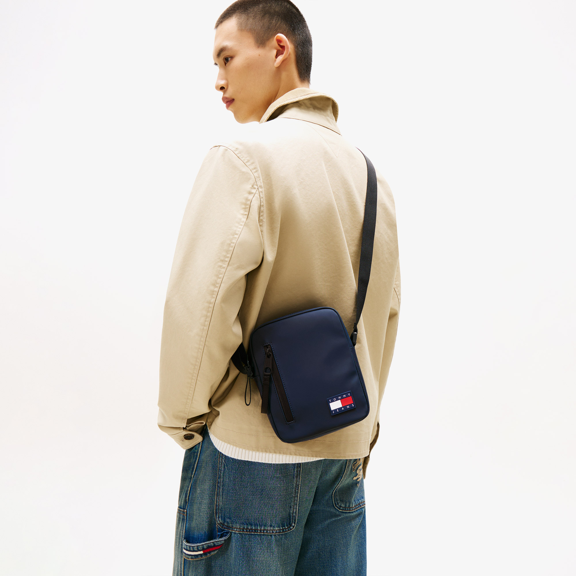Tommy Jeans Elevated Reporter Erkek Lacivert Çapraz Çanta