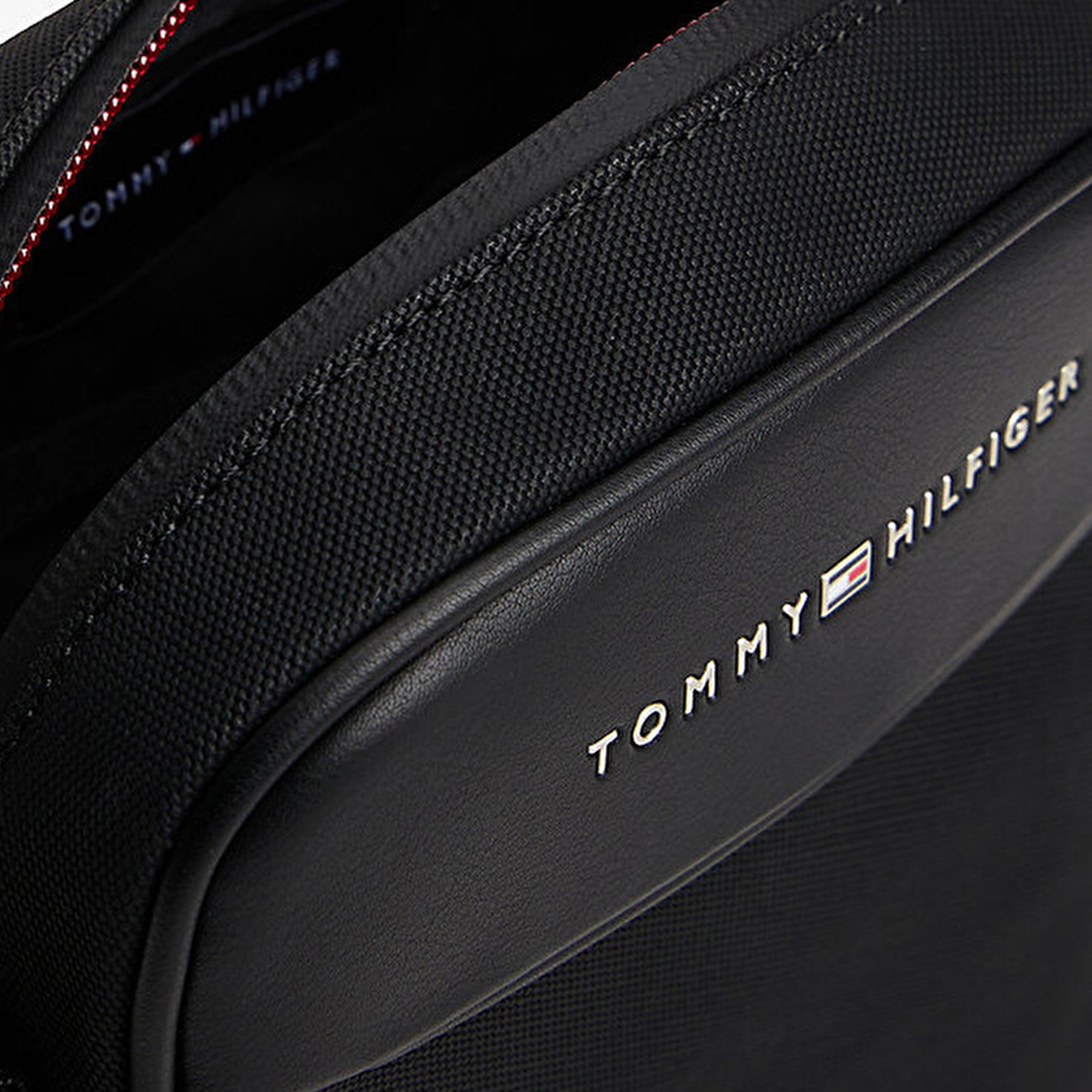 Tommy Hilfiger Foundation Mini Reporter Erkek Siyah Çapraz Çanta