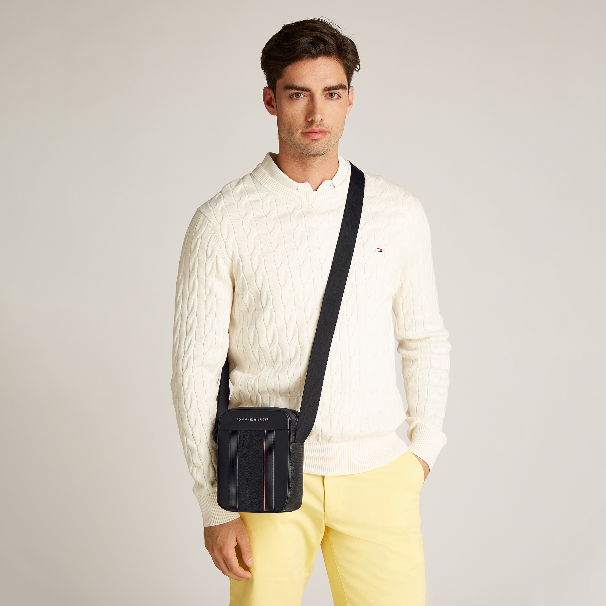 Tommy Hilfiger Foundation Mini Erkek Siyah Çapraz Çanta