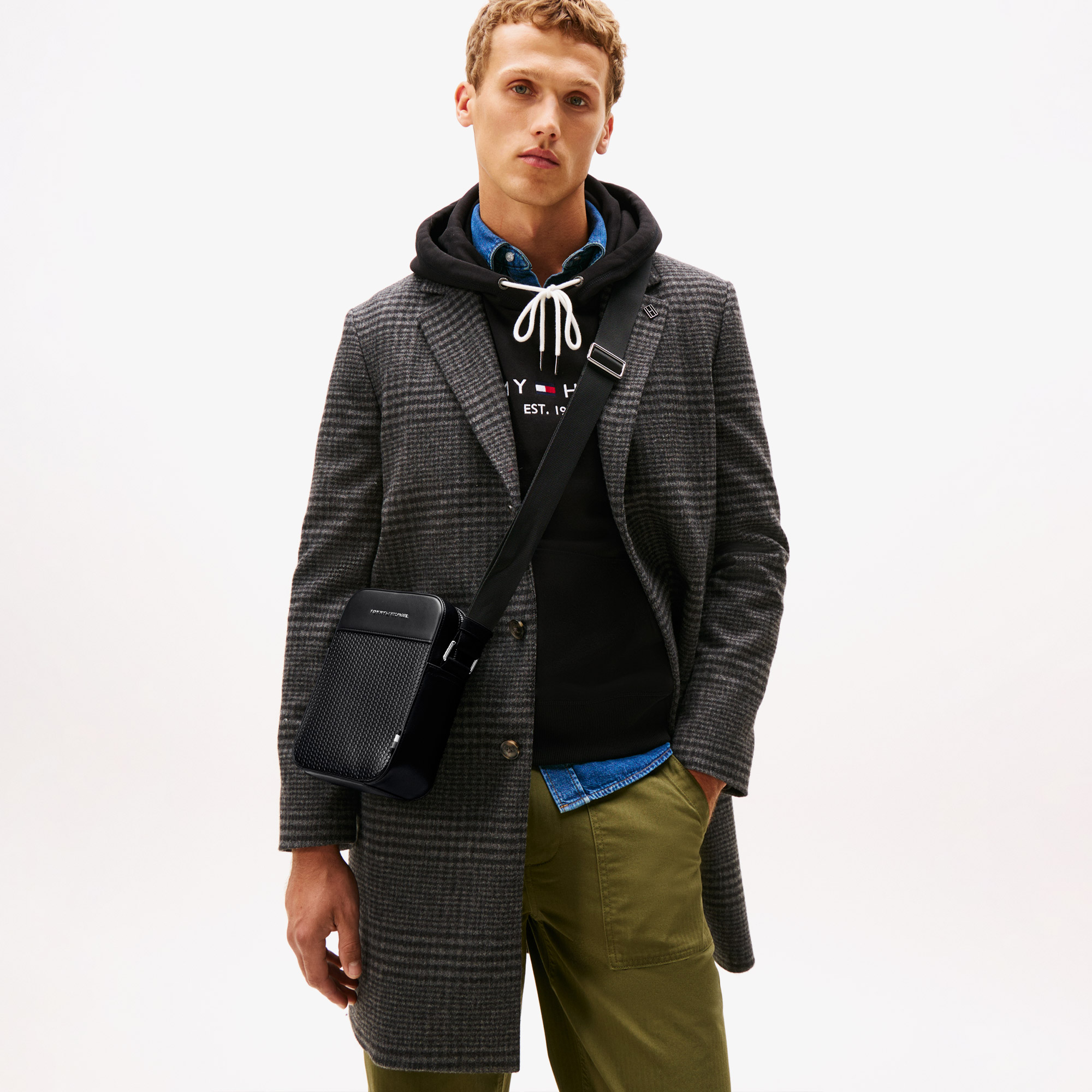 Tommy Hilfiger Woven Mini Reporter Erkek Siyah Çapraz Çanta
