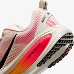 Nike Vomero 18 Kadın Turuncu Koşu Ayakkabısı