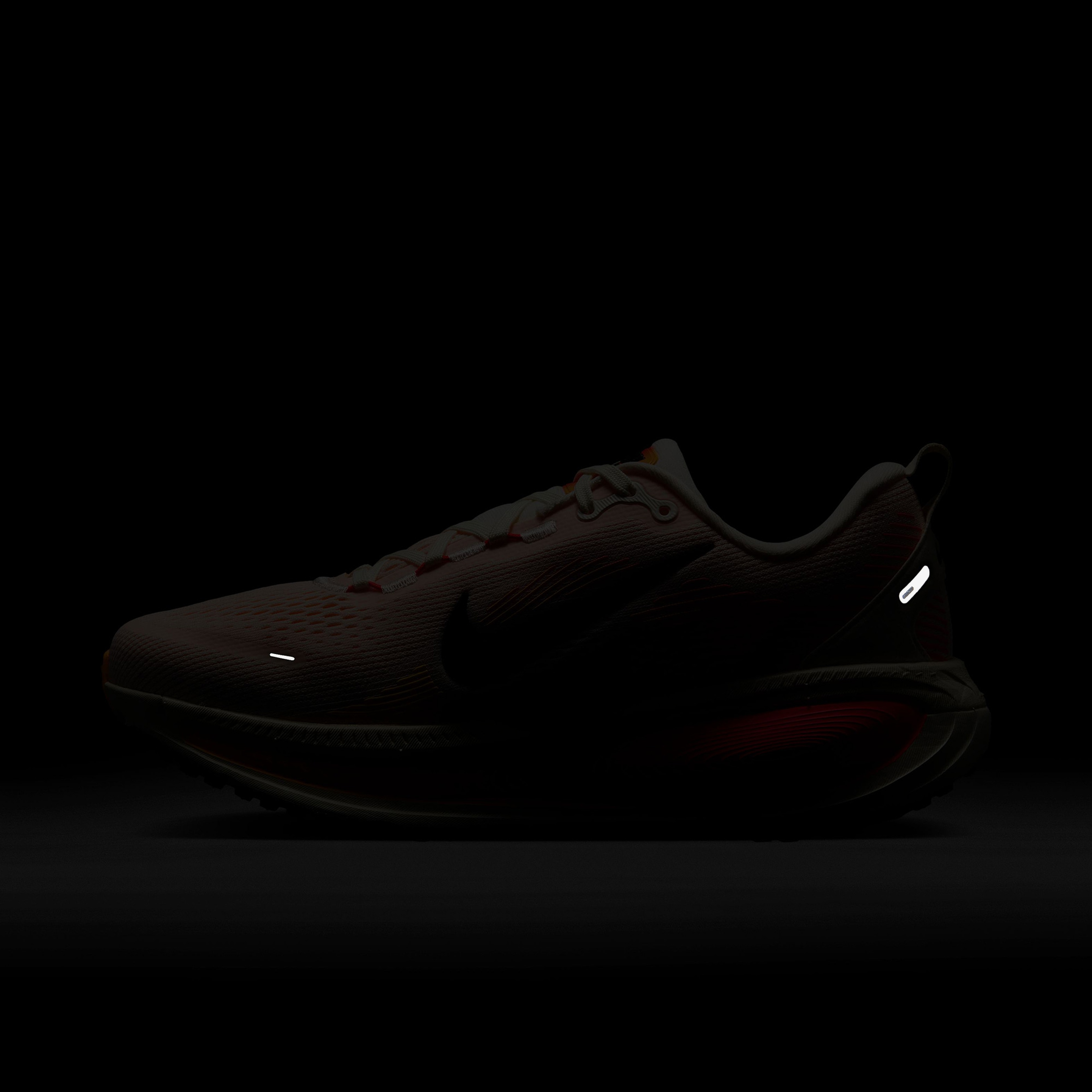 Nike Vomero 18 Kadın Turuncu Koşu Ayakkabısı