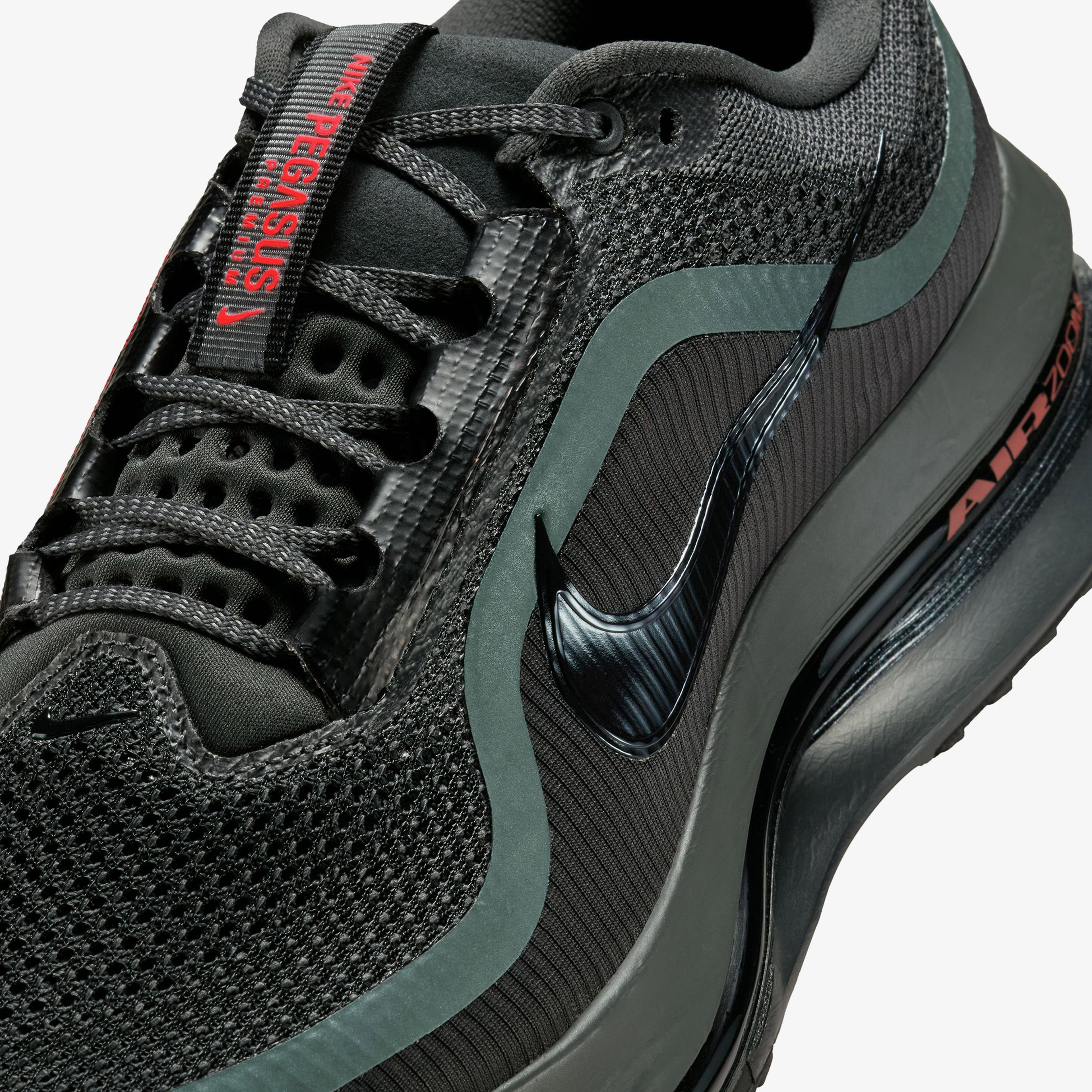 Nike Pegasus Premium Erkek Siyah Koşu Ayakkabısı