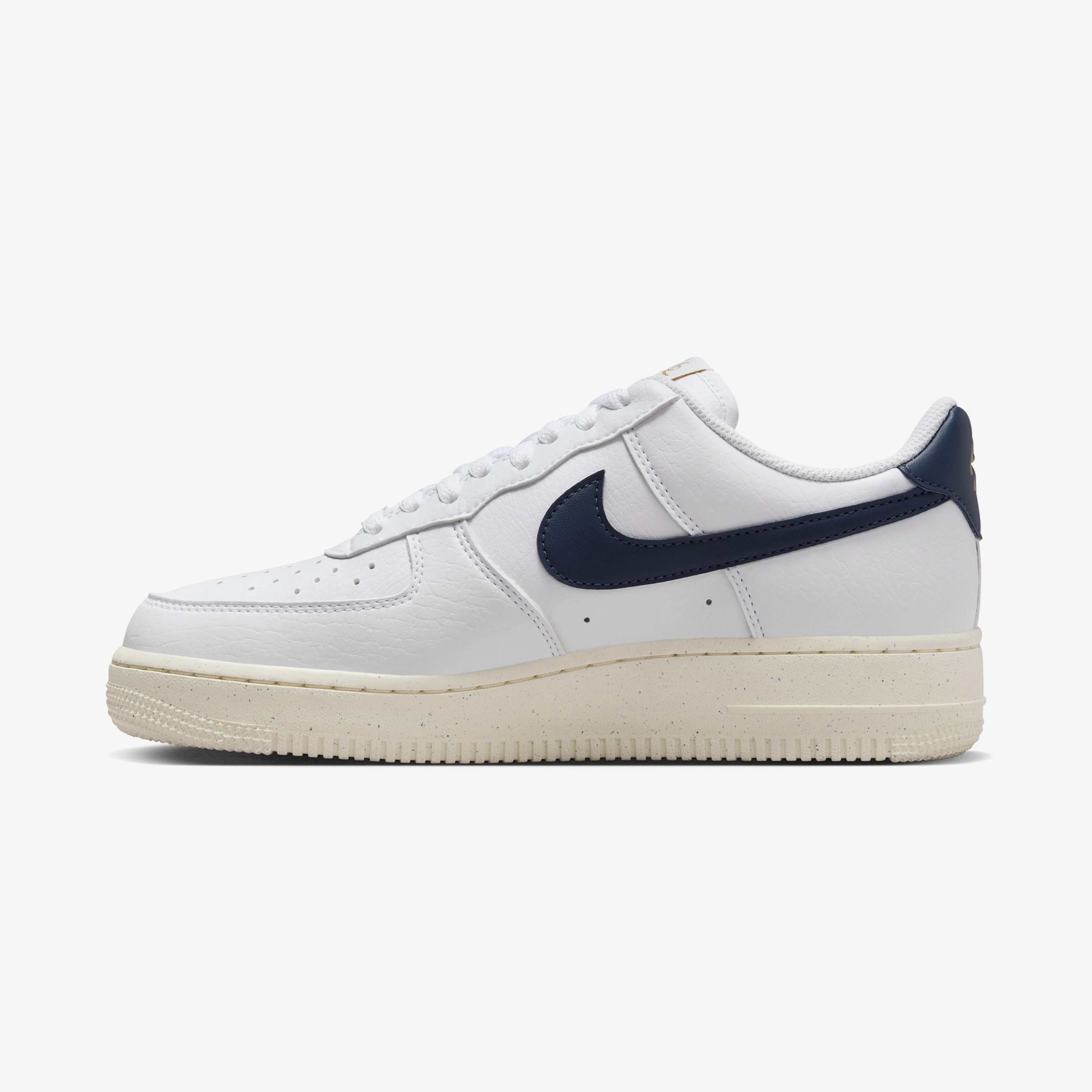 Nike Air Force 1 '07 Next Nature Kadın Beyaz Spor Ayakkabı