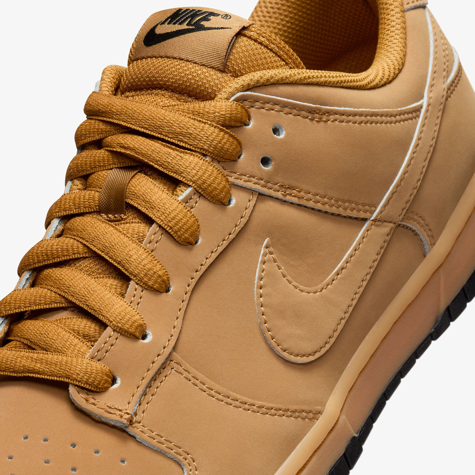 Nike Dunk Low Retro SE Erkek Sarı Spor Ayakkabı