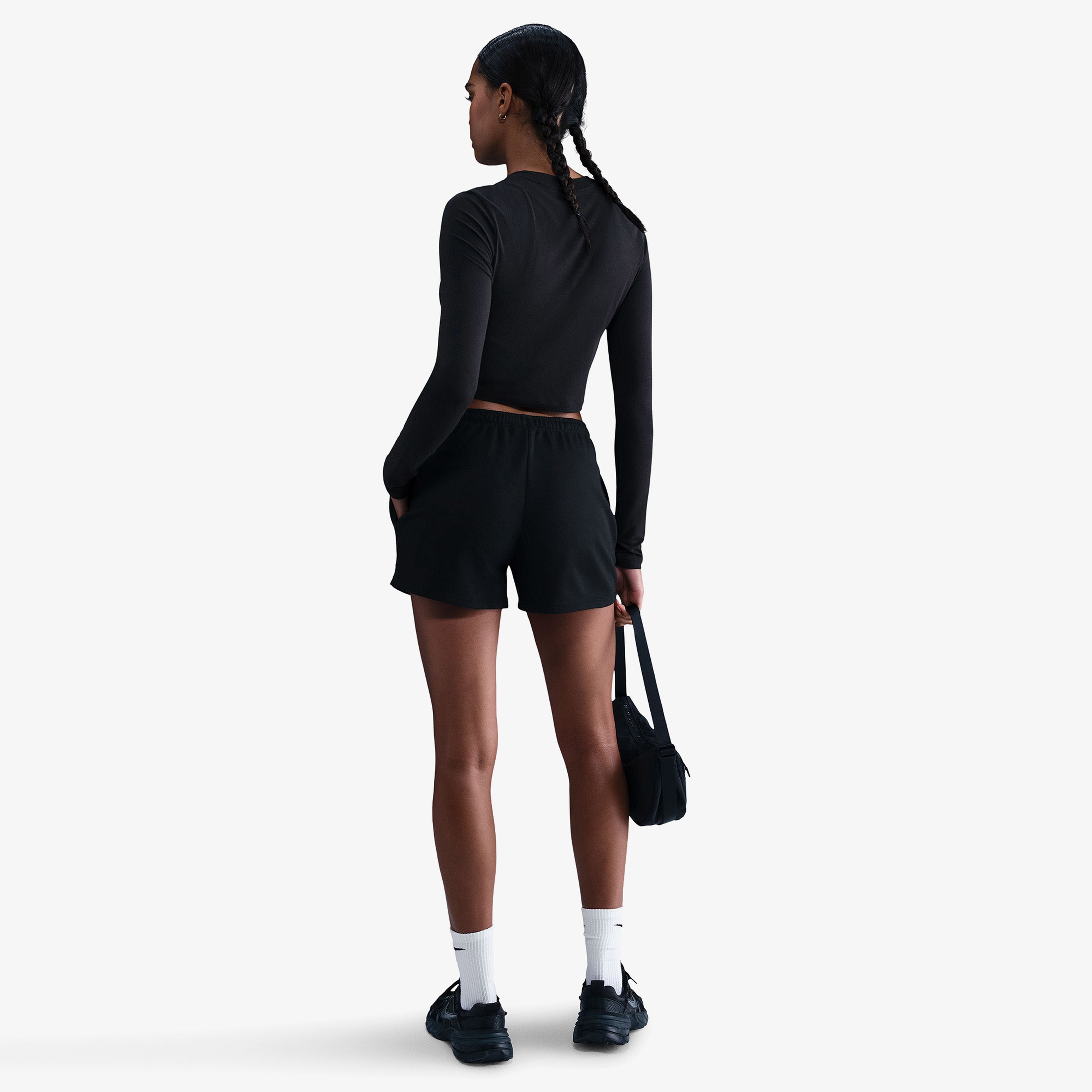 Nike Sportswear Chill Knit Kadın Siyah T-Shirt