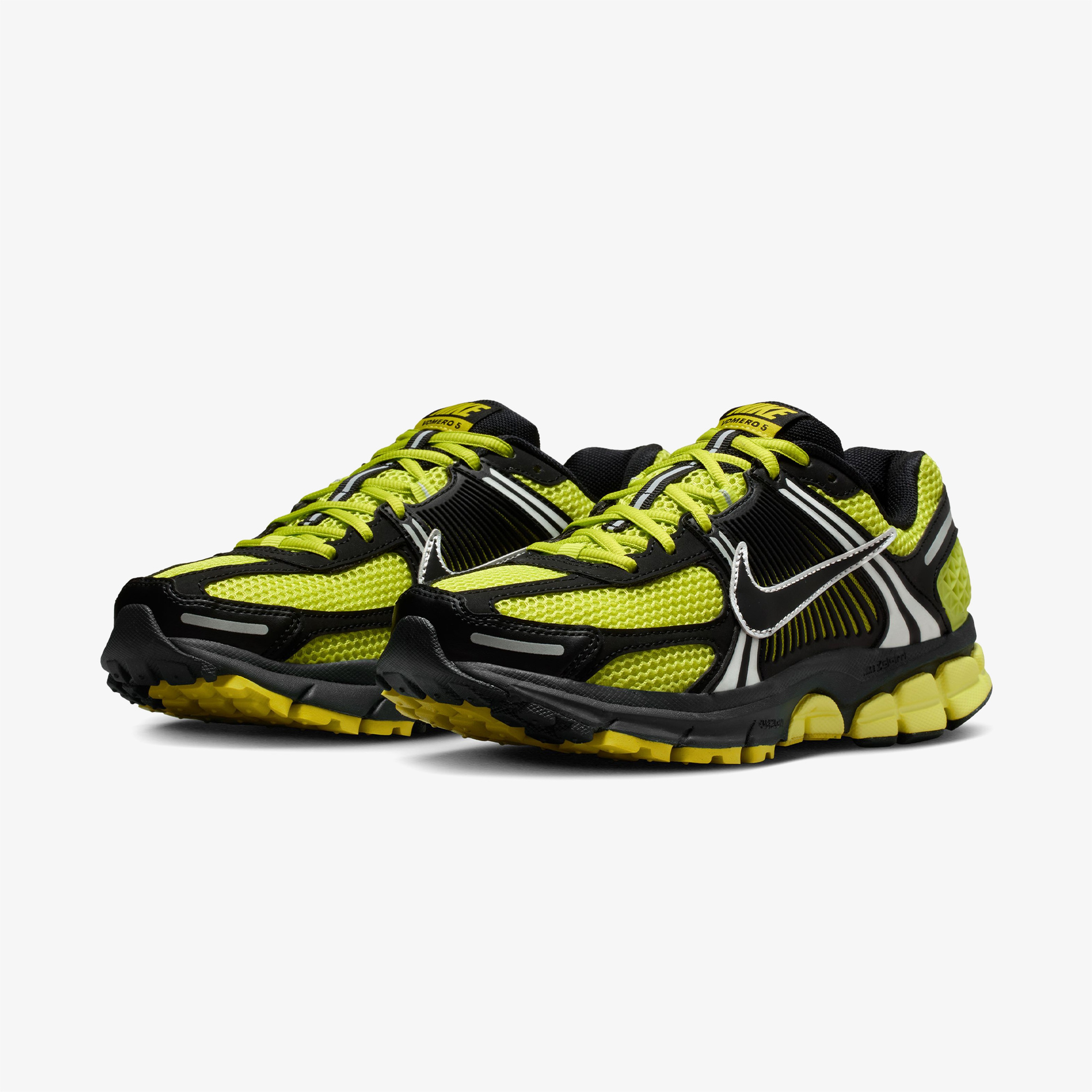 Nike Zoom Vomero 5 Kadın Siyah Spor Ayakkabı