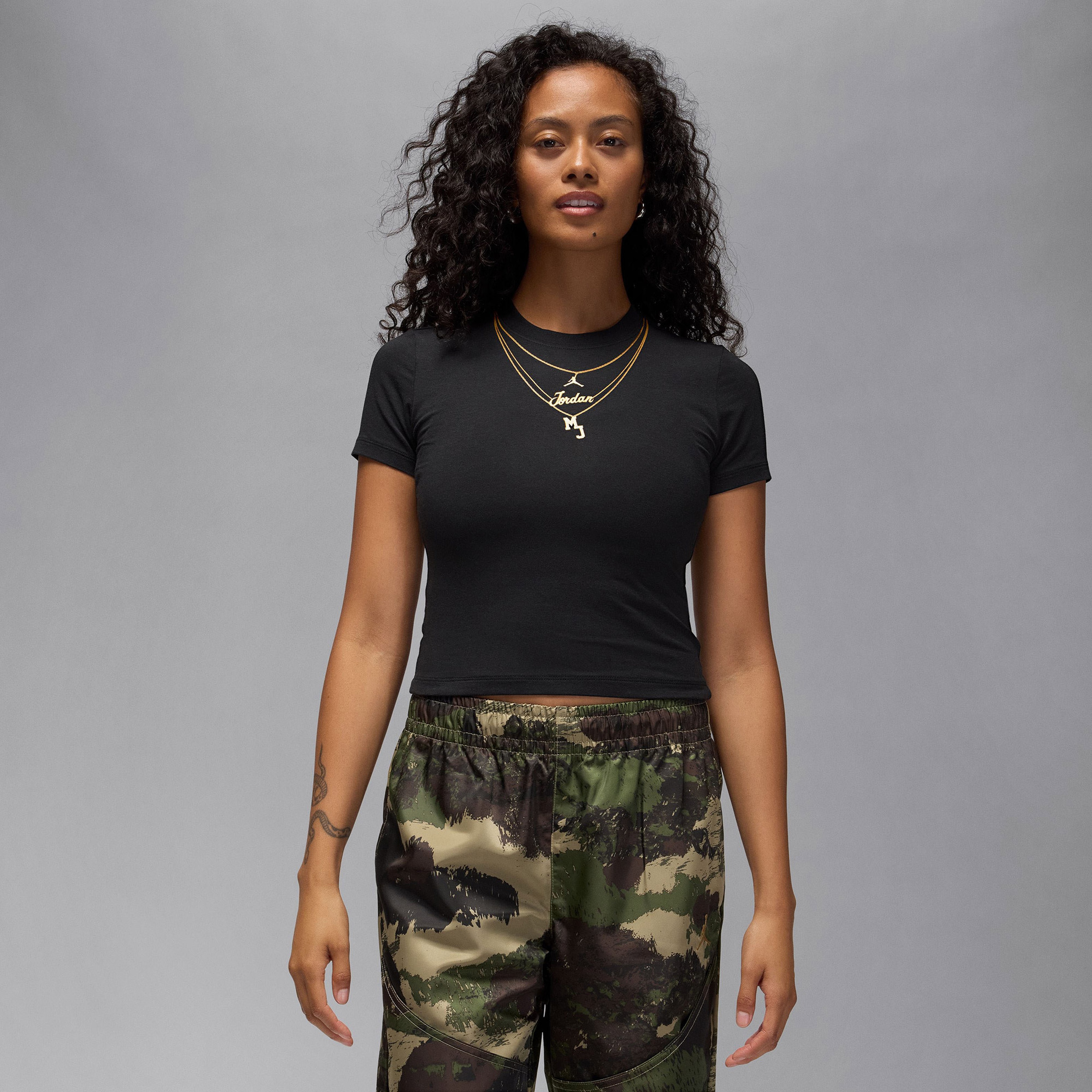 Jordan Necklace Graphic Kadın Siyah T-Shirt