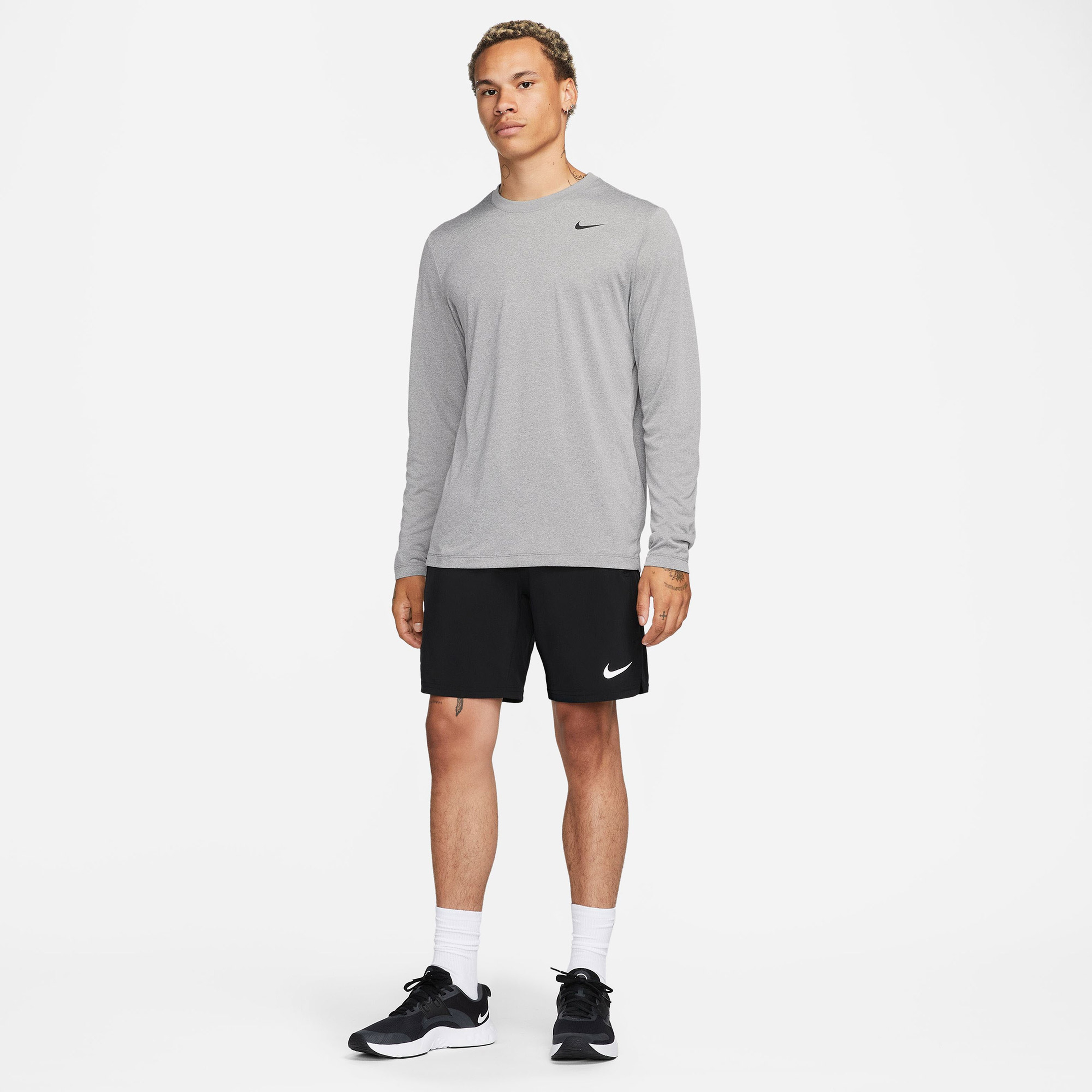 Nike Dri-Fit Legend Reset Erkek Gri T-Shirt