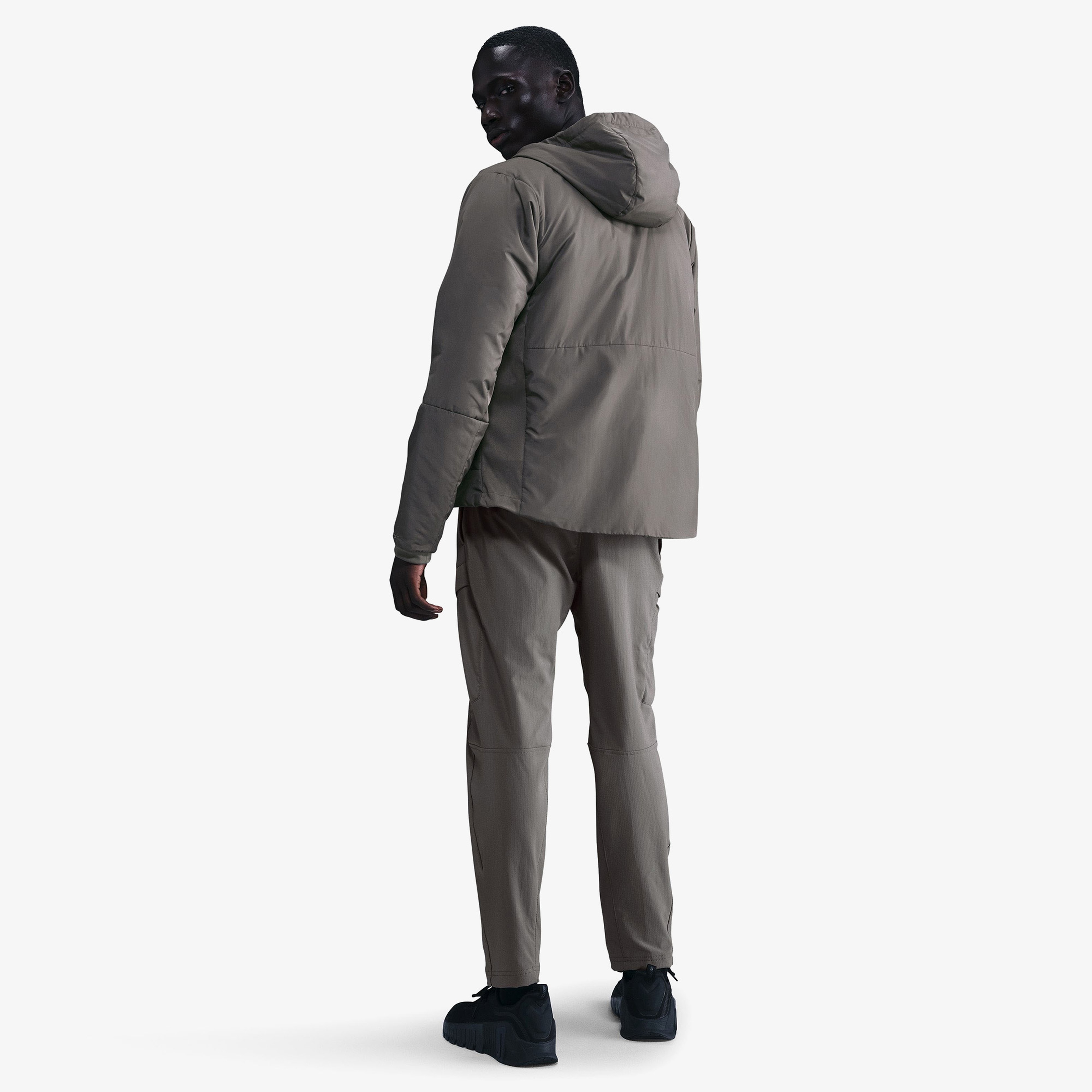 Nike Unlimited Therma-Fit Erkek Gri Mont