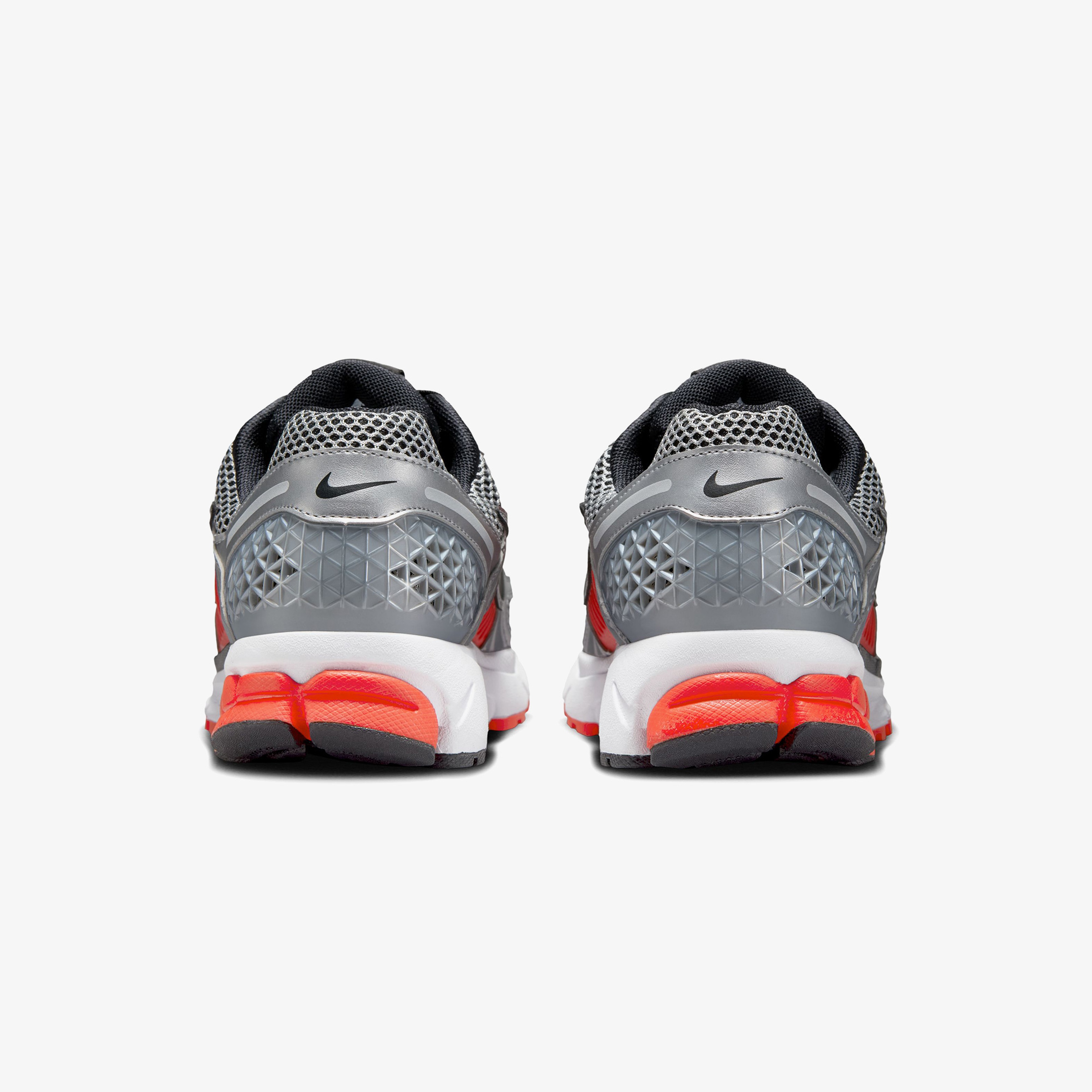 Nike Zoom Vomero 5 Erkek Gri Spor Ayakkabı