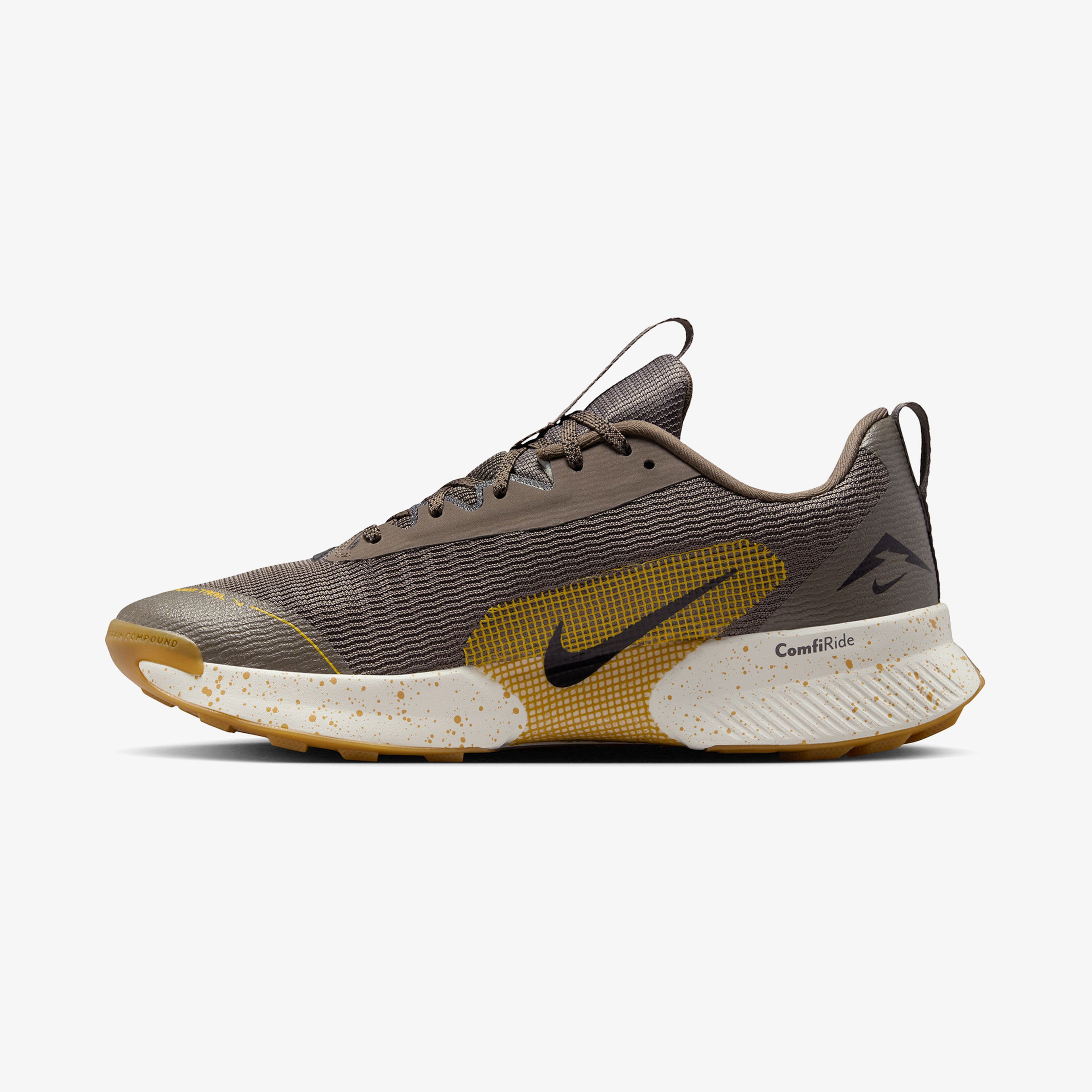 Nike Juniper Trail 3 Kadın Kahverengi Koşu Ayakkabısı