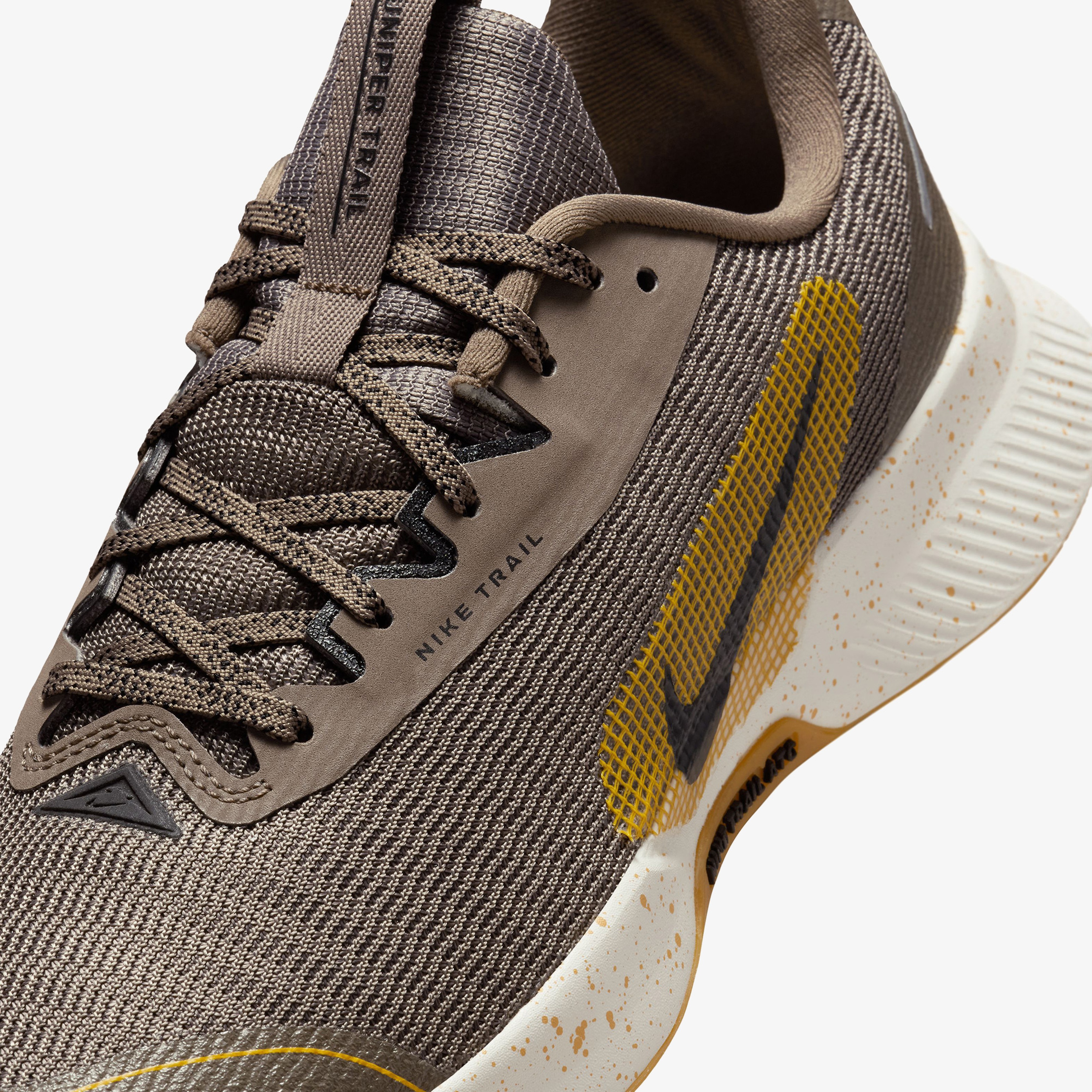 Nike Juniper Trail 3 Kadın Kahverengi Koşu Ayakkabısı41FQ0902