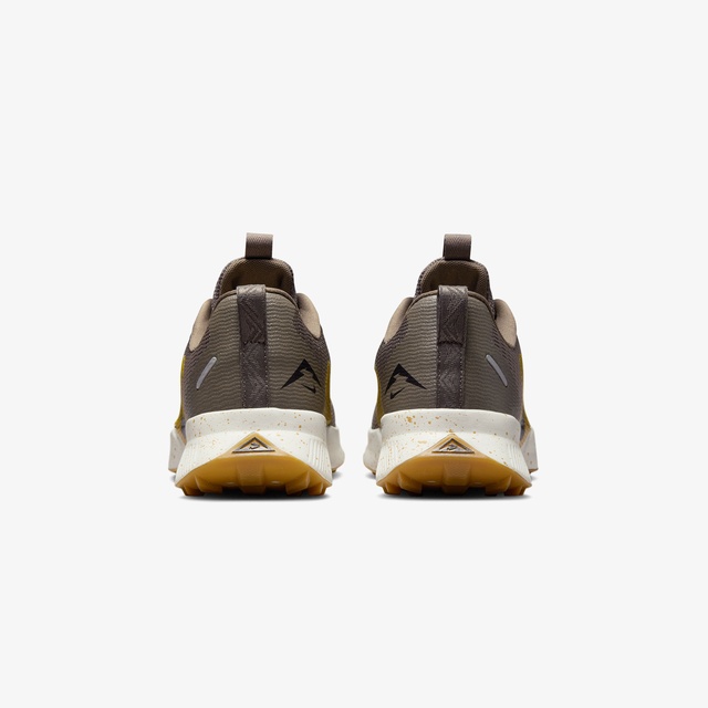 Nike Kahverengi Nike Juniper TRAIL 3 Kadın Koşu Ayakkabısı