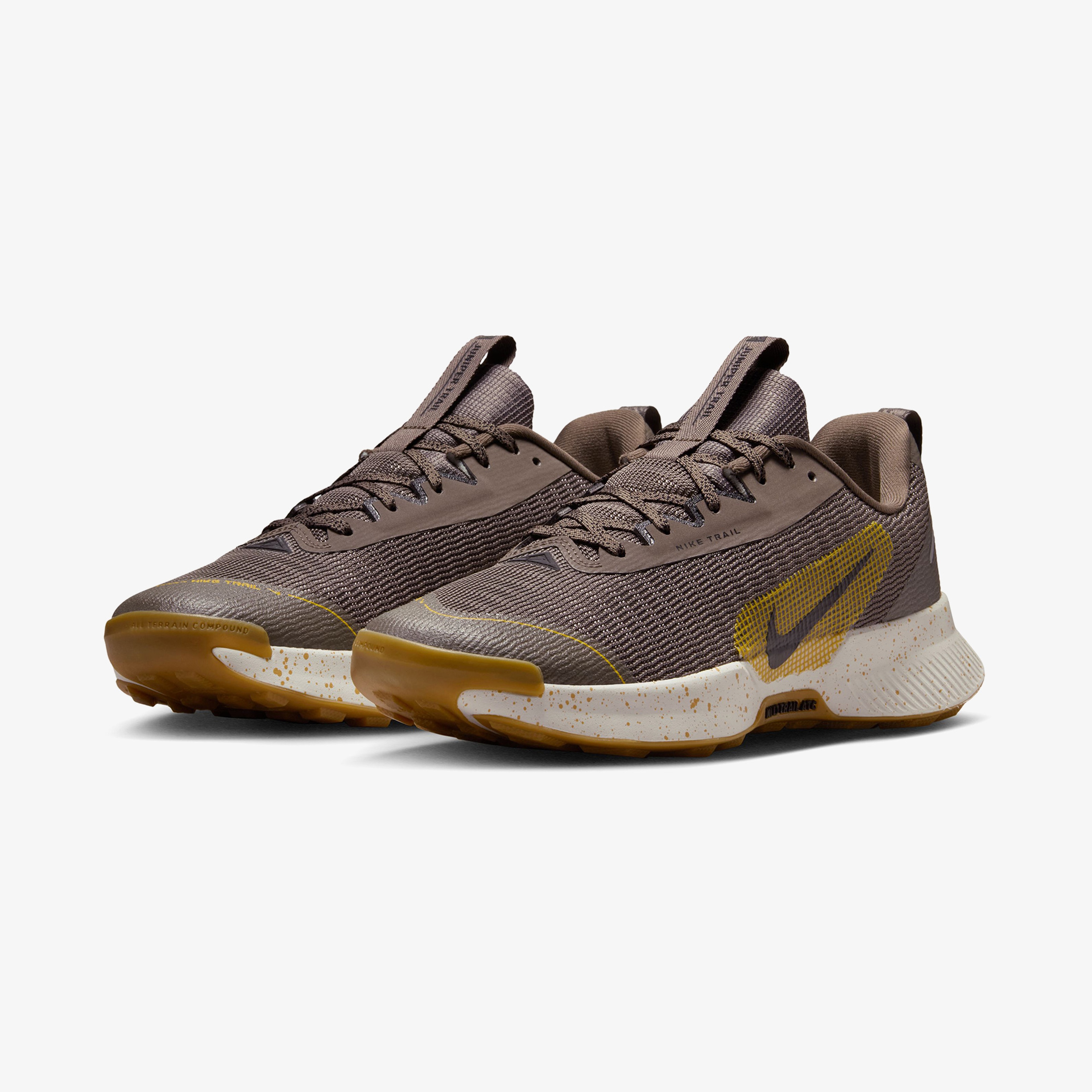 Nike Juniper Trail 3 Kadın Kahverengi Koşu Ayakkabısı