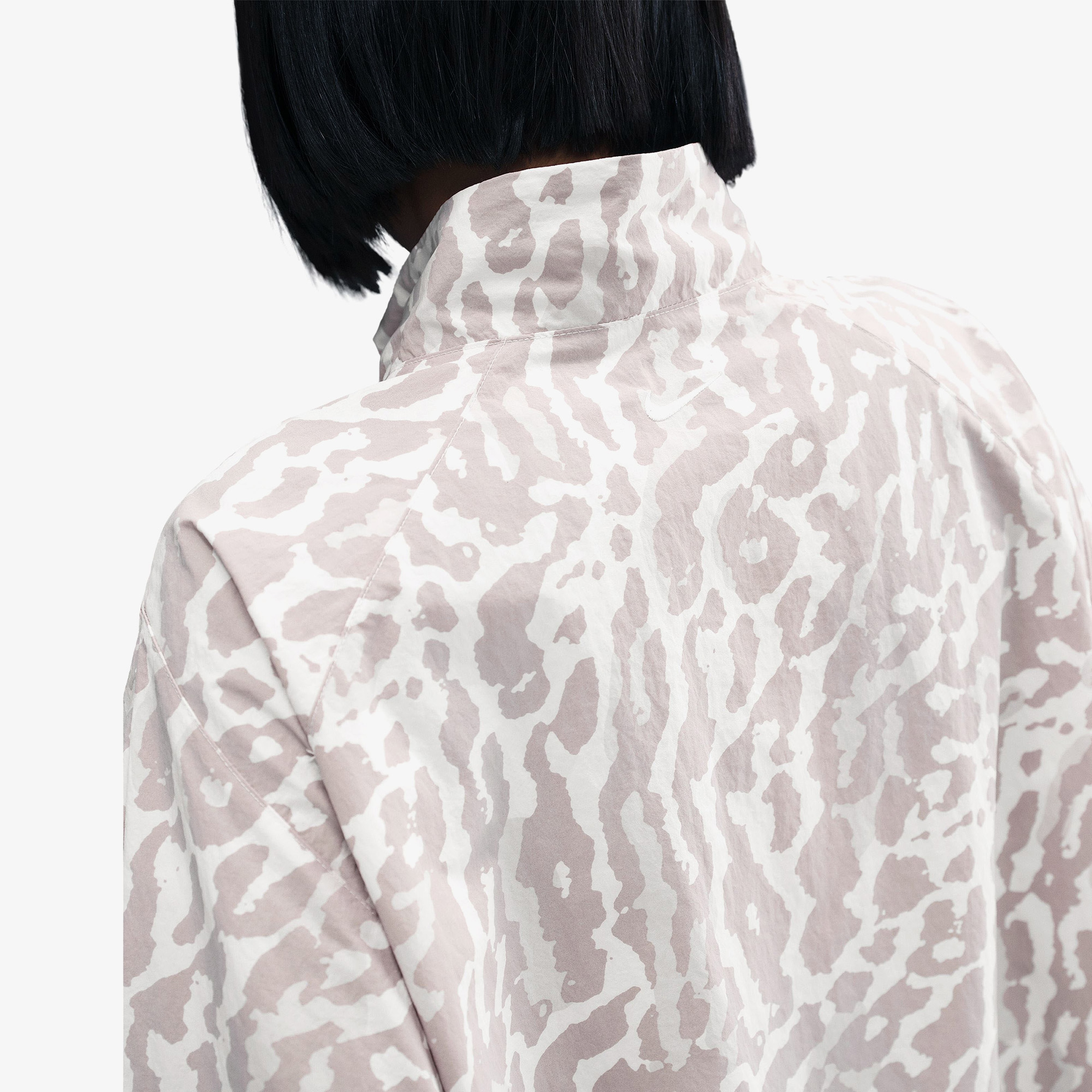 Nike Sportswear Woven Printed Kadın Gri Ceket