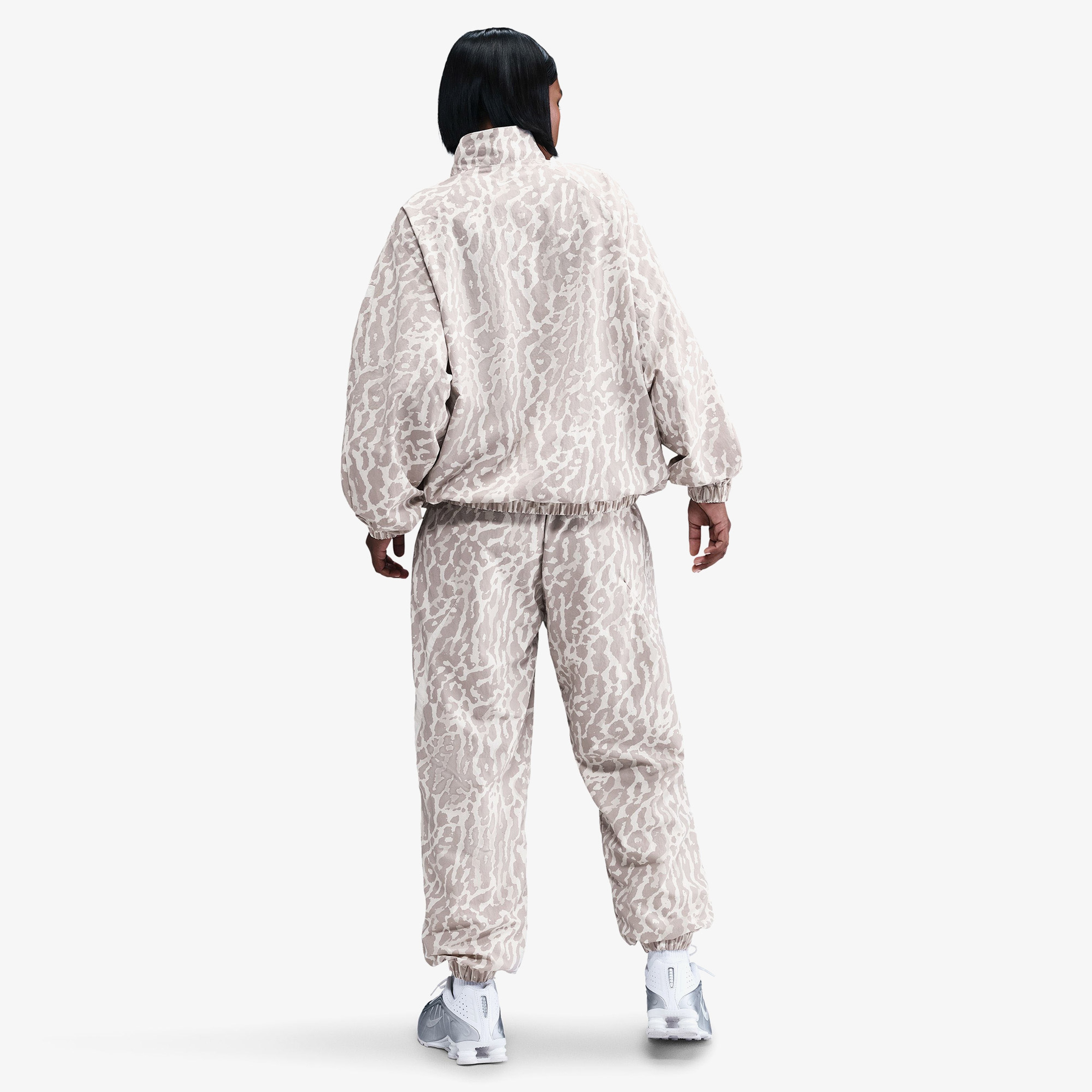 Nike Sportswear Woven Printed Kadın Gri Ceket