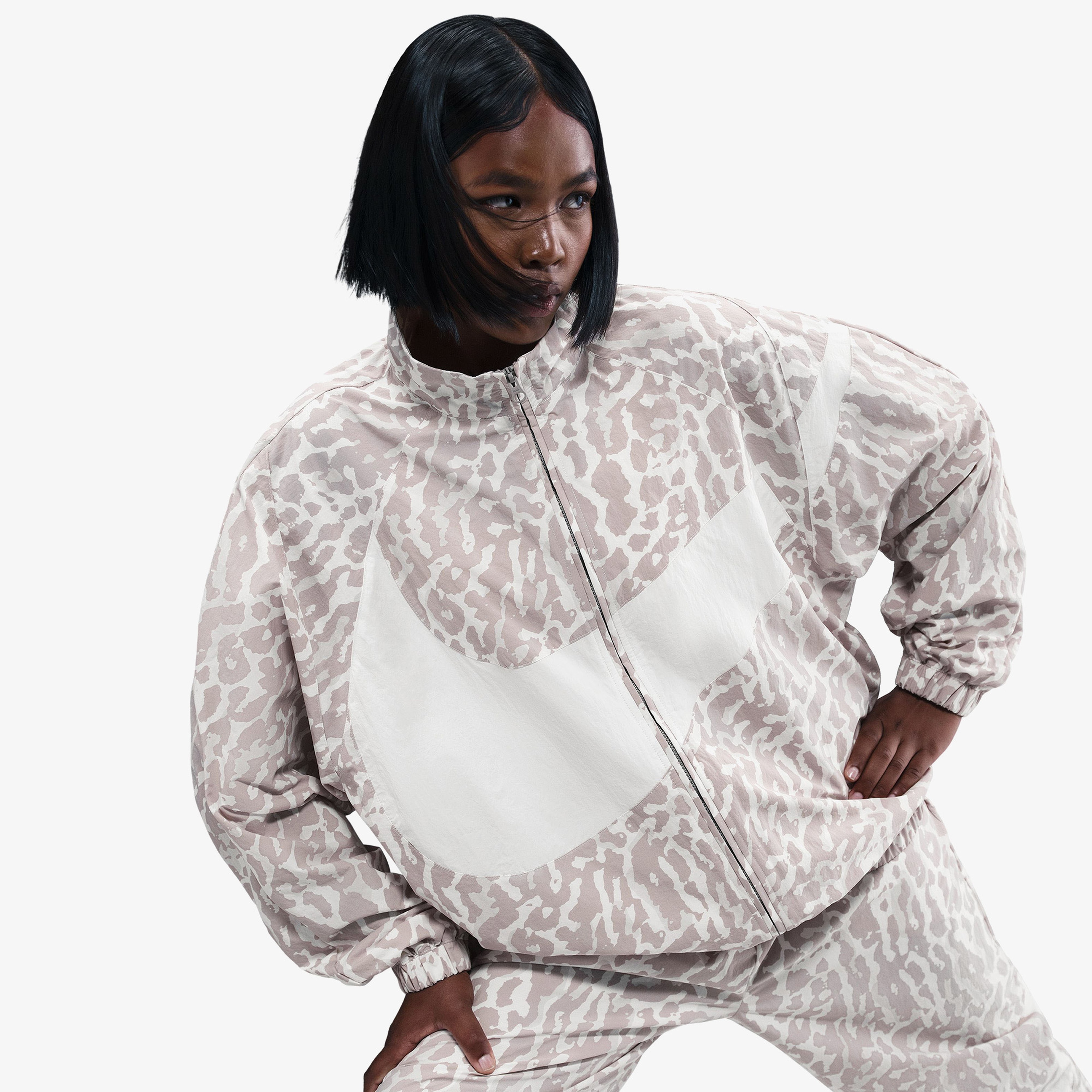 Nike Sportswear Woven Printed Kadın Gri Ceket