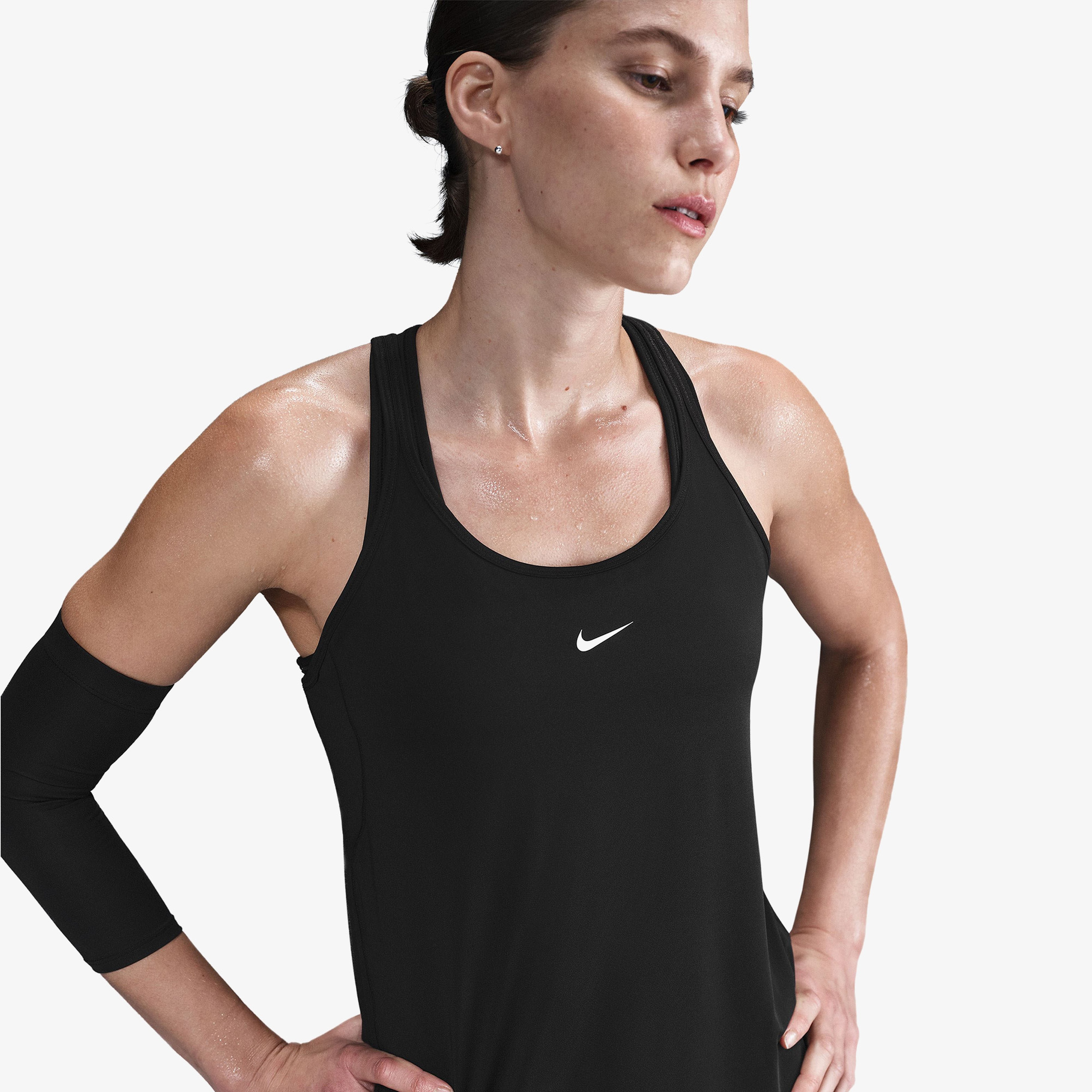 Nike One Classic Dri-Fit Kadın Siyah Kolsuz T-Shirt