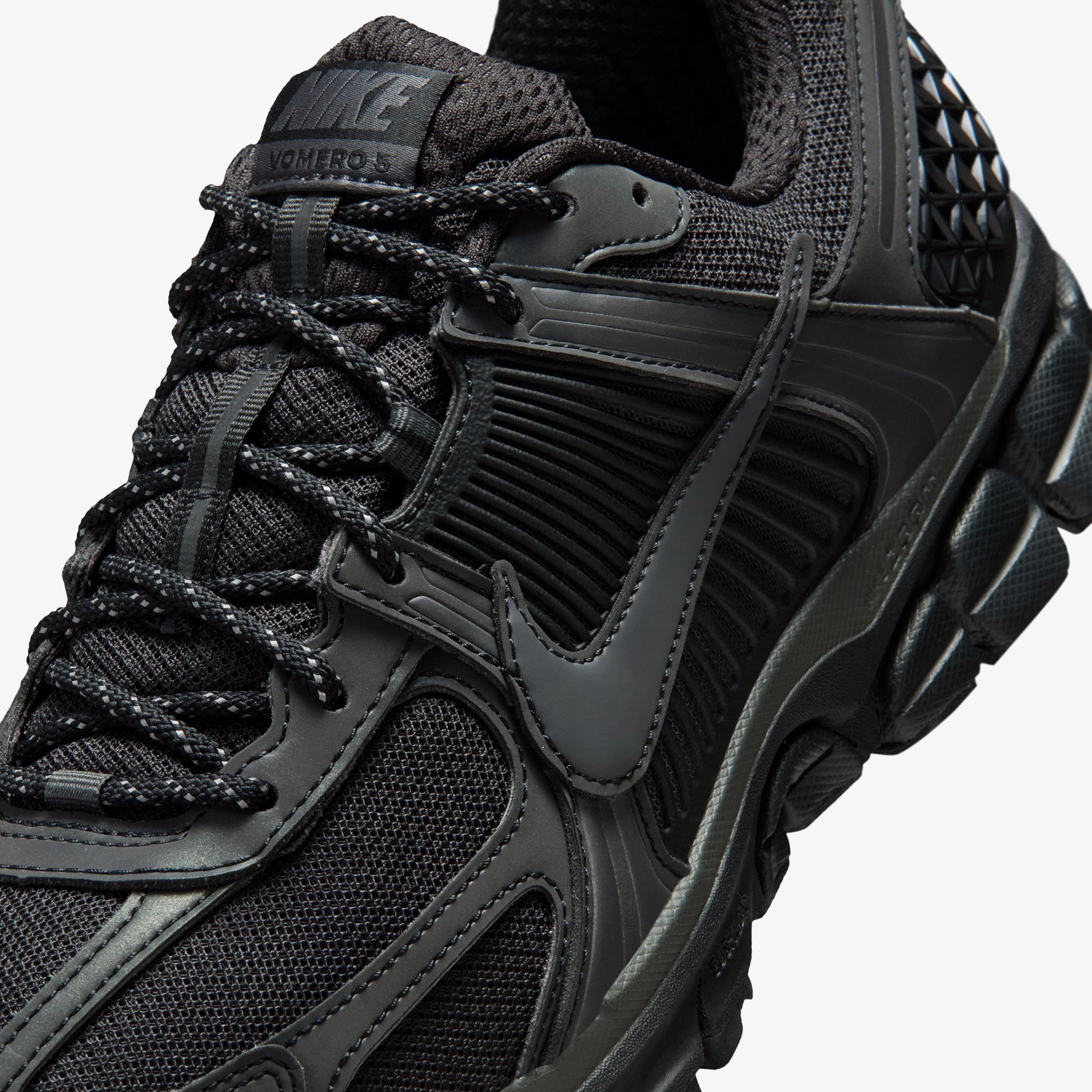 Nike Zoom Vomero 5 SE Erkek Siyah Spor Ayakkabı