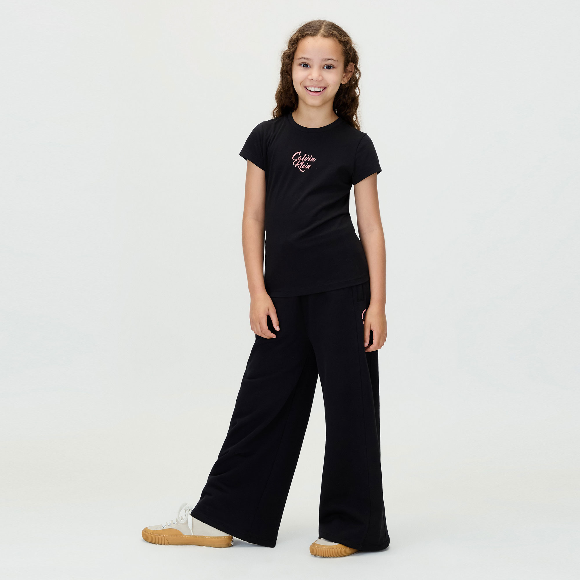 Calvin Klein Script Logo Graphic Çocuk Siyah T-Shirt