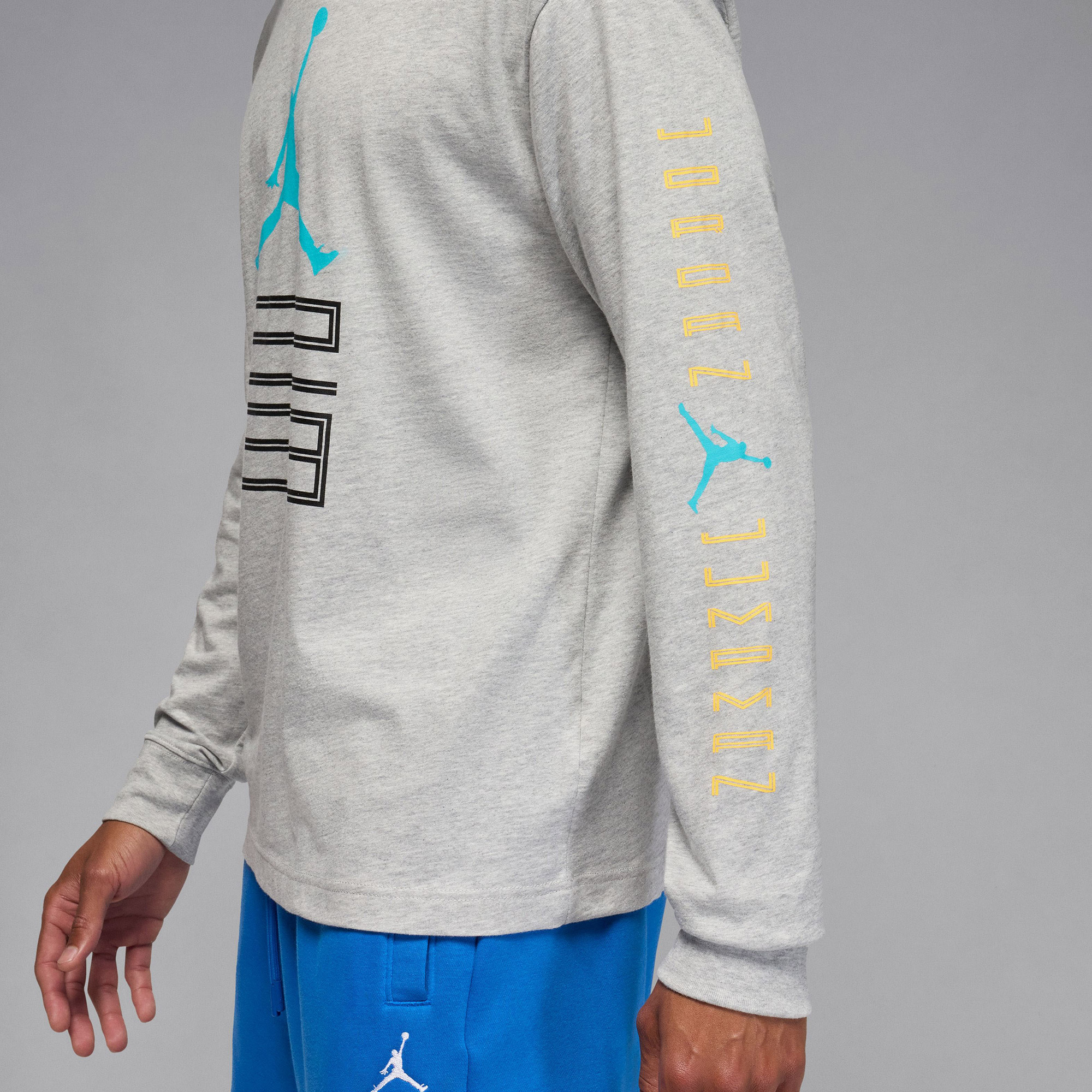 Jordan Brooklyn AJ11 Erkek Gri T-Shirt