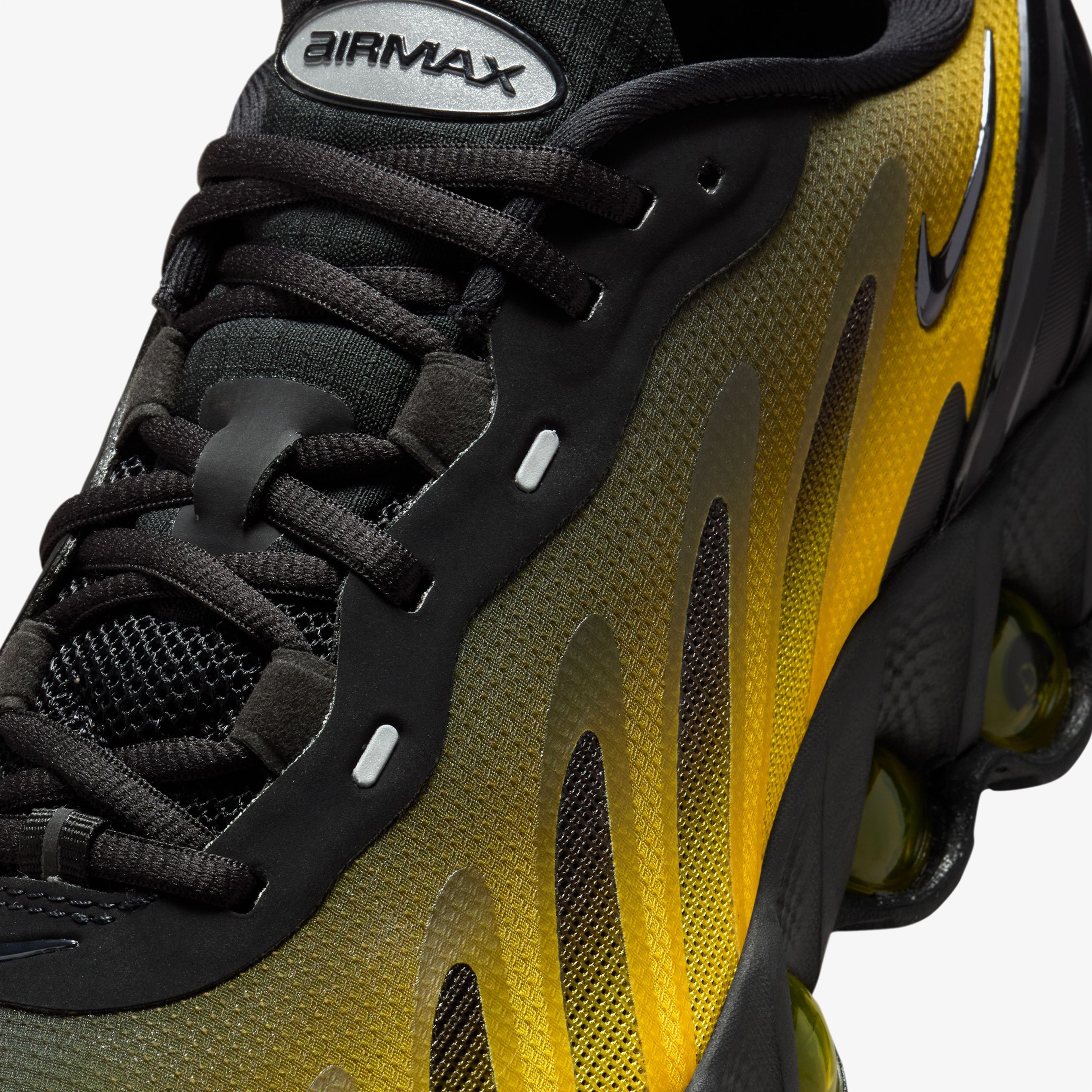 Nike Air Max DN8 Erkek Siyah Spor Ayakkabı