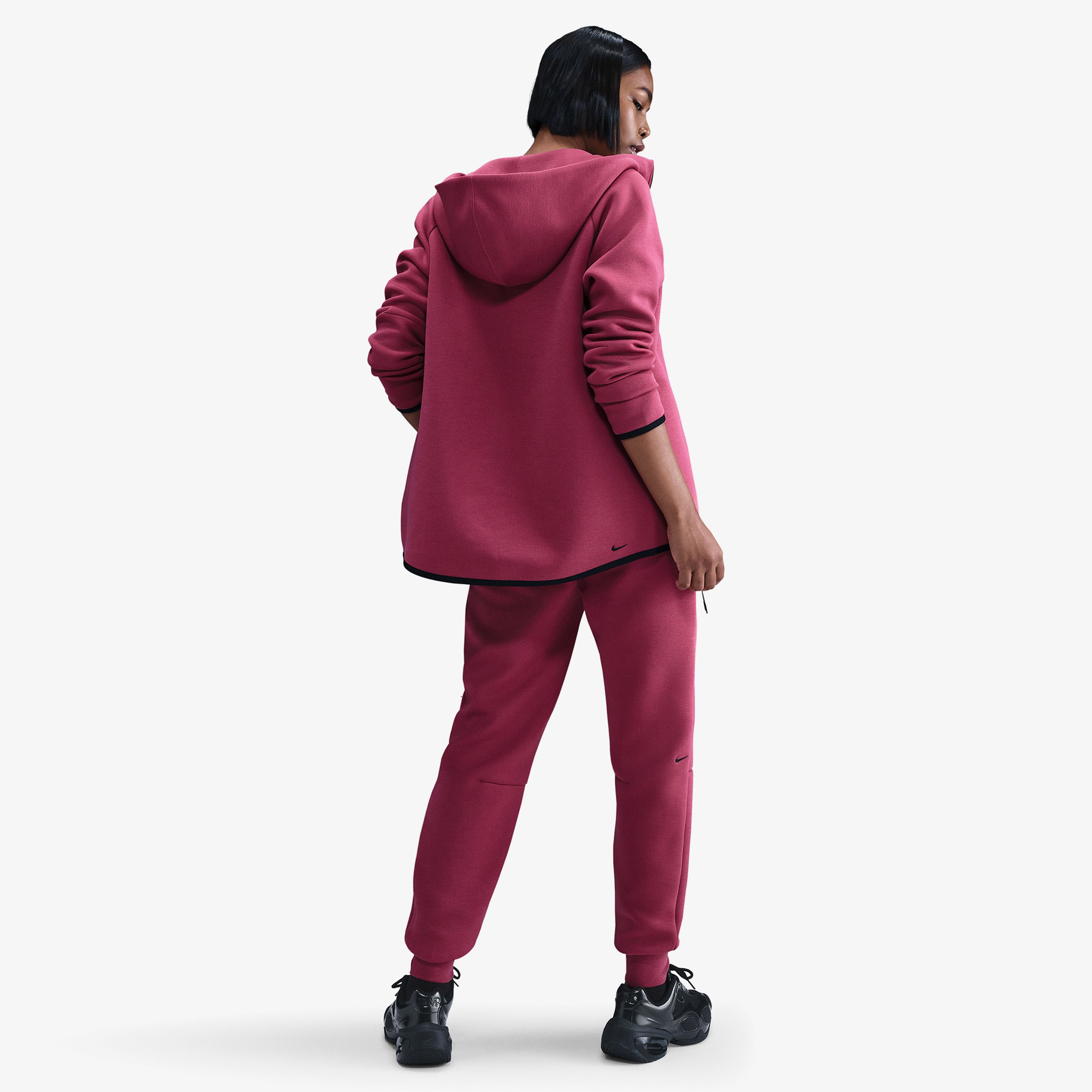 Nike Sportswear Tech Fleece Windrunner Kadın Pembe Eşofman Üstü